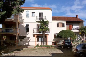 Biograd na Moru, Biograd, Property 5899 - Apartments with pebble beach.