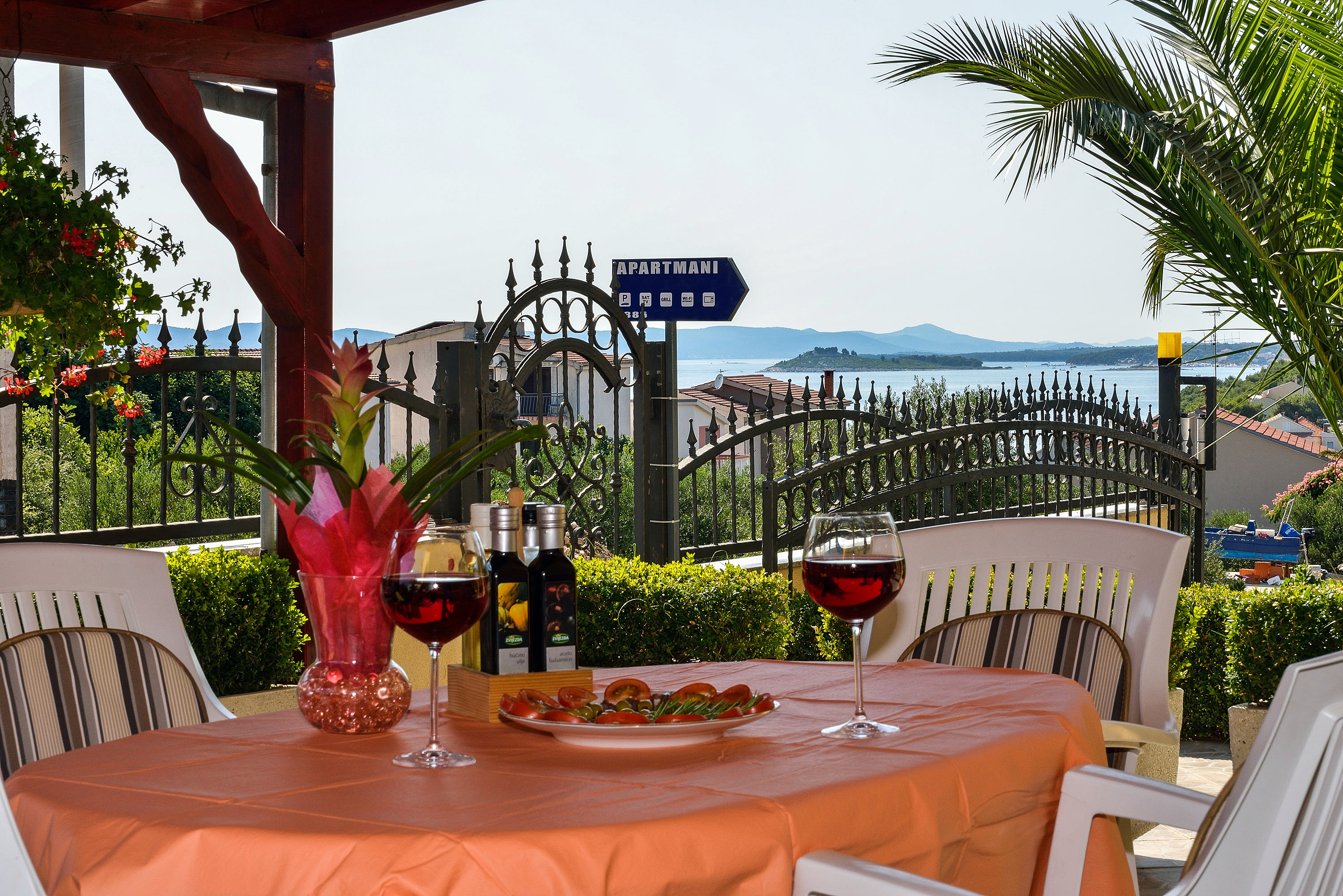 Two bedroom apartment with terrace and sea view Drage, Biograd (A-5904-a) Two bedroom apartment with terrace and sea view Drage, Biograd (A-5904-a)