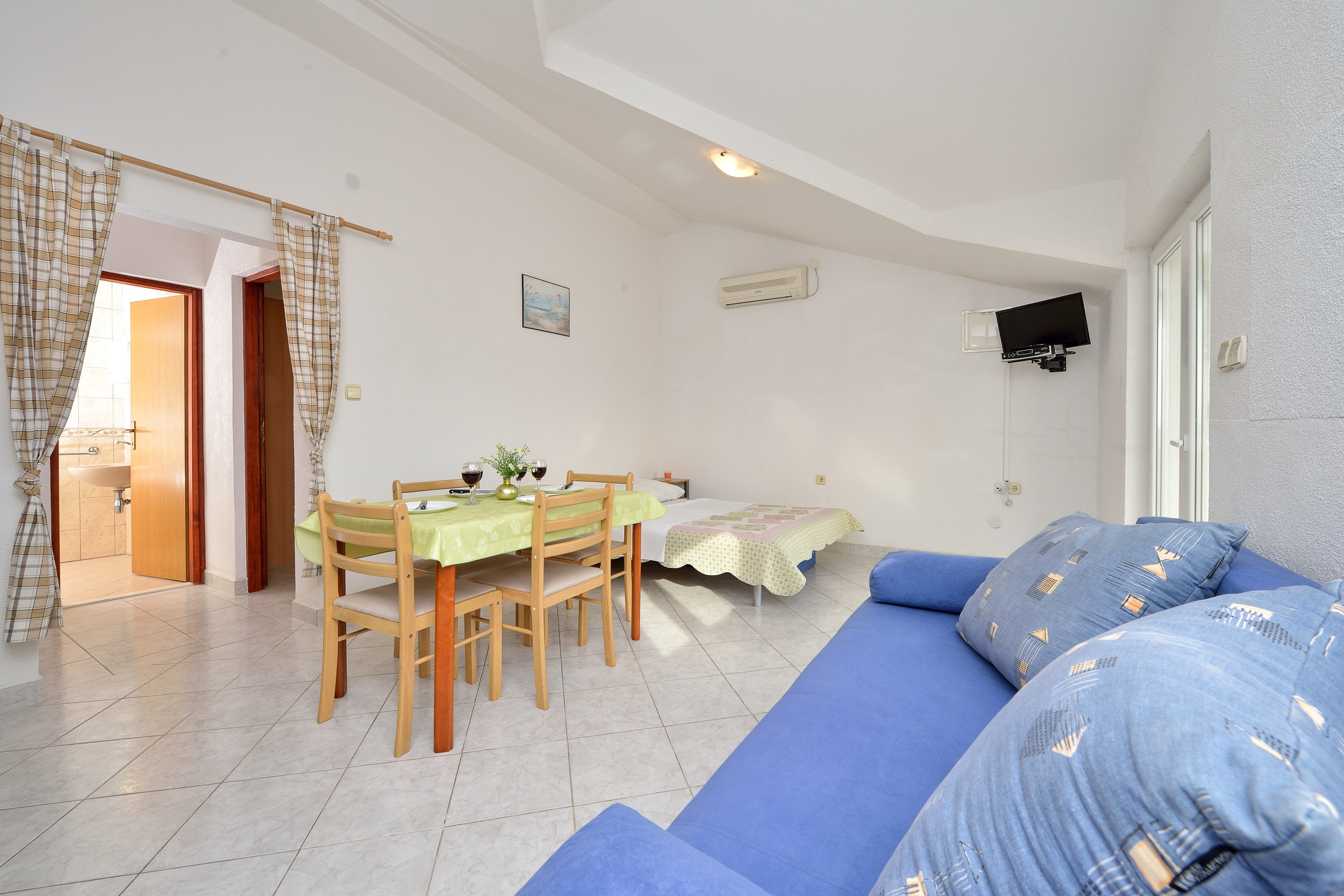 One bedroom apartment with terrace and sea view Drage, Biograd (A-5904-c) One bedroom apartment with terrace and sea view Drage, Biograd (A-5904-c)