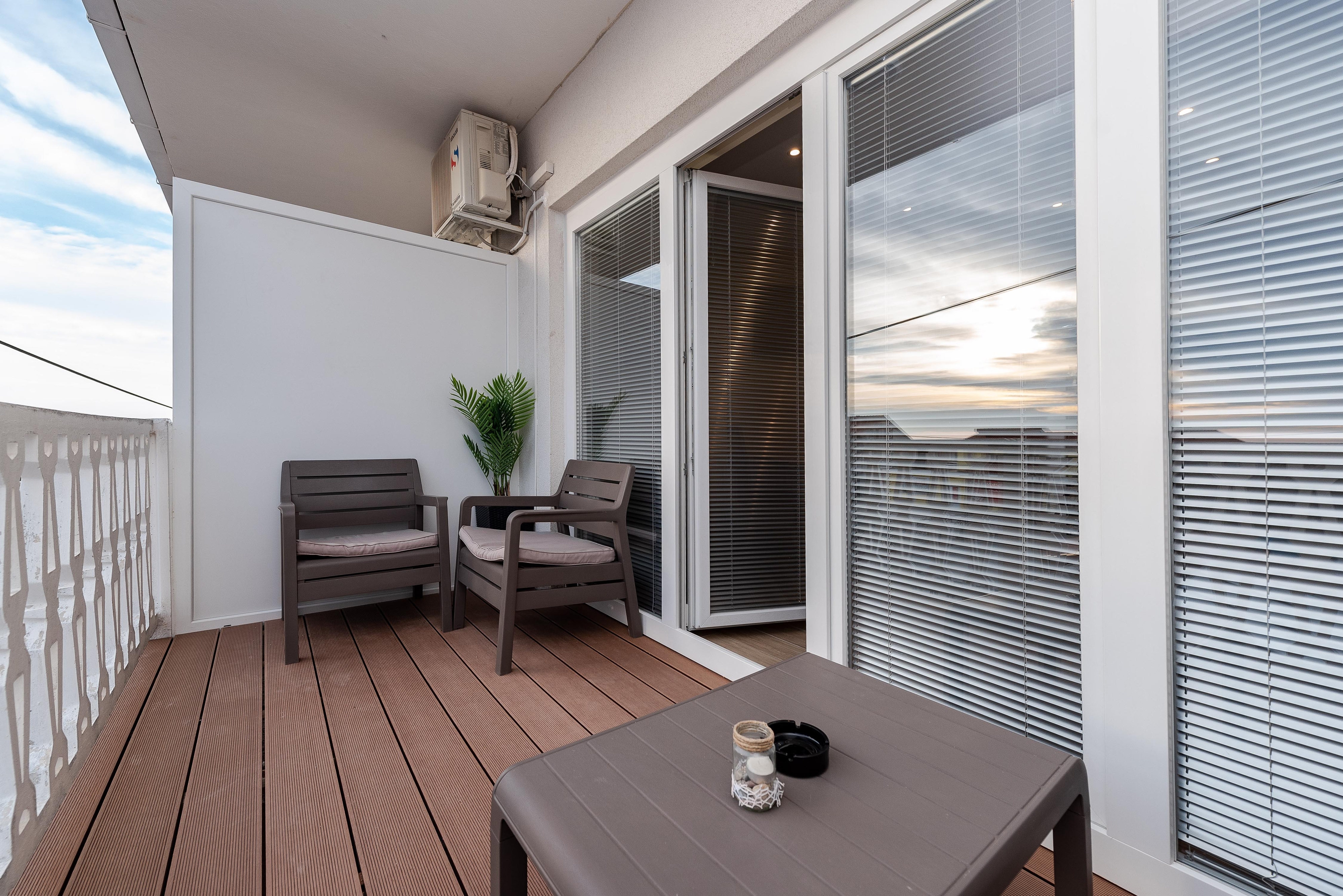 Two bedroom apartment with terrace and sea view Sukošan, Zadar (A-5906-d)