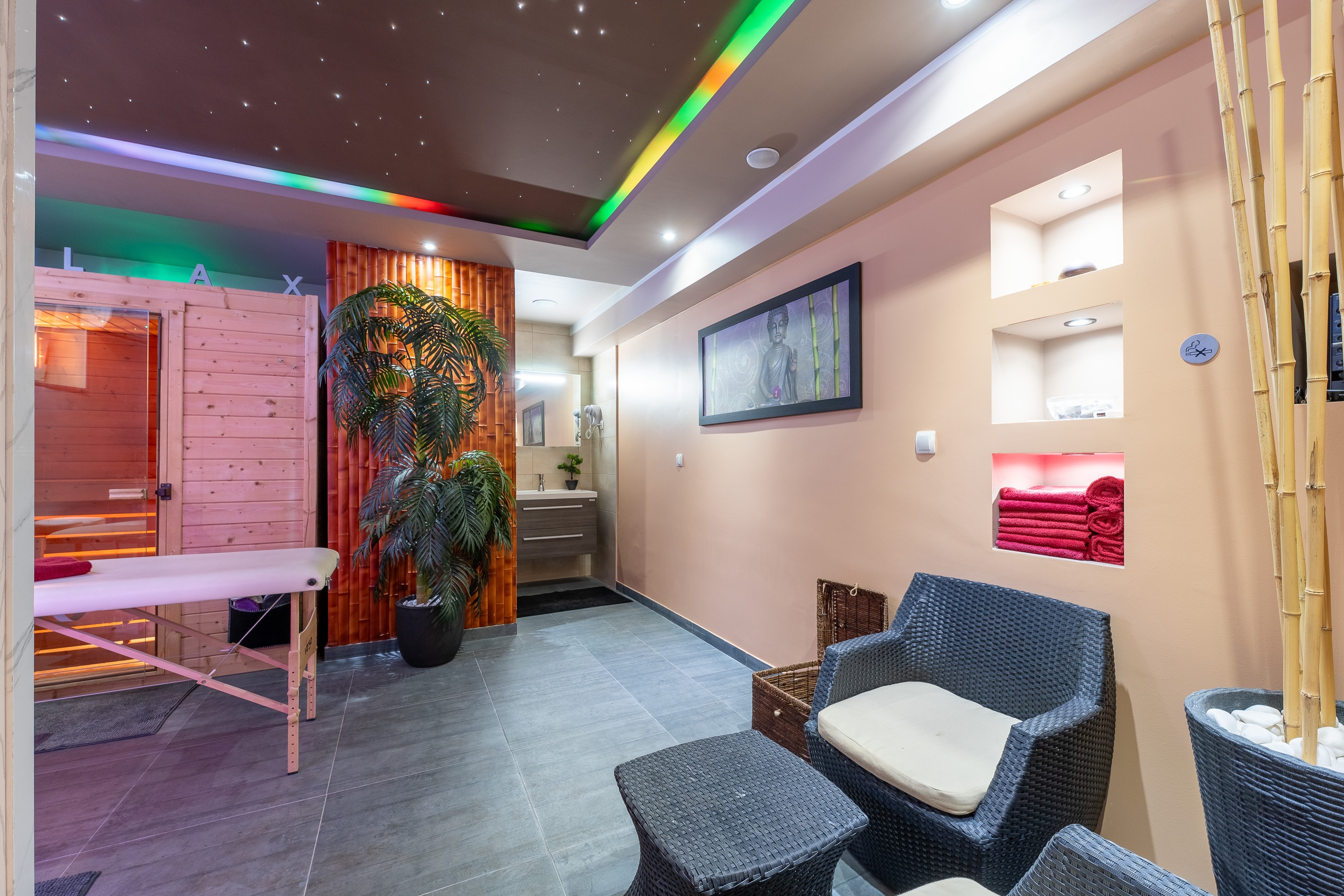 Room with air-conditioning Sukošan, Zadar (S-5906-a) Room with air-conditioning Sukošan, Zadar (S-5906-a)