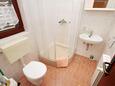 Salle de bain Zadar - Diklo, Salle de bain dans l’hébergement en type studio-apartment, WiFi.