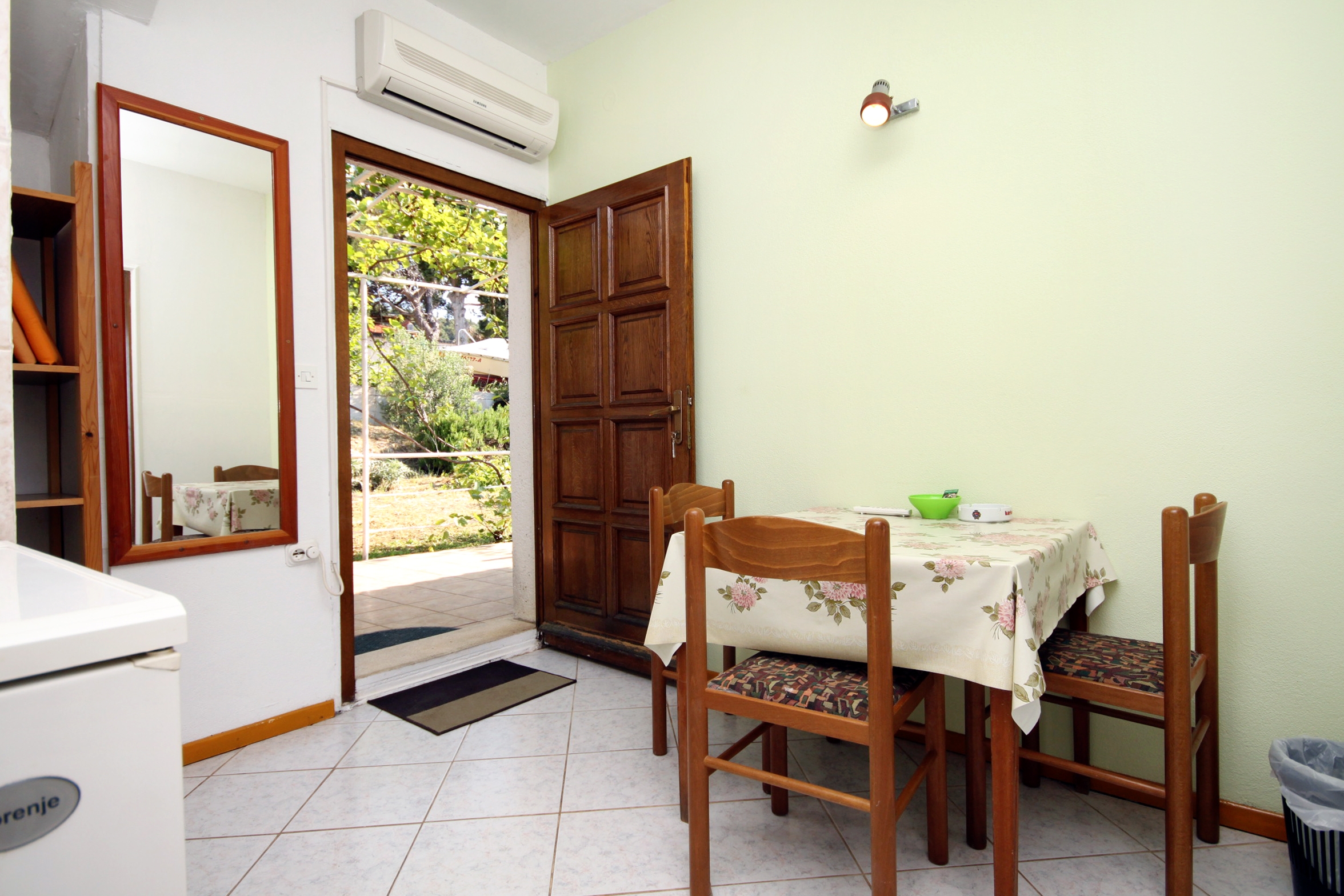 Studio flat with terrace and sea view Hvar (AS-591-b) Studio flat with terrace and sea view Hvar (AS-591-b)