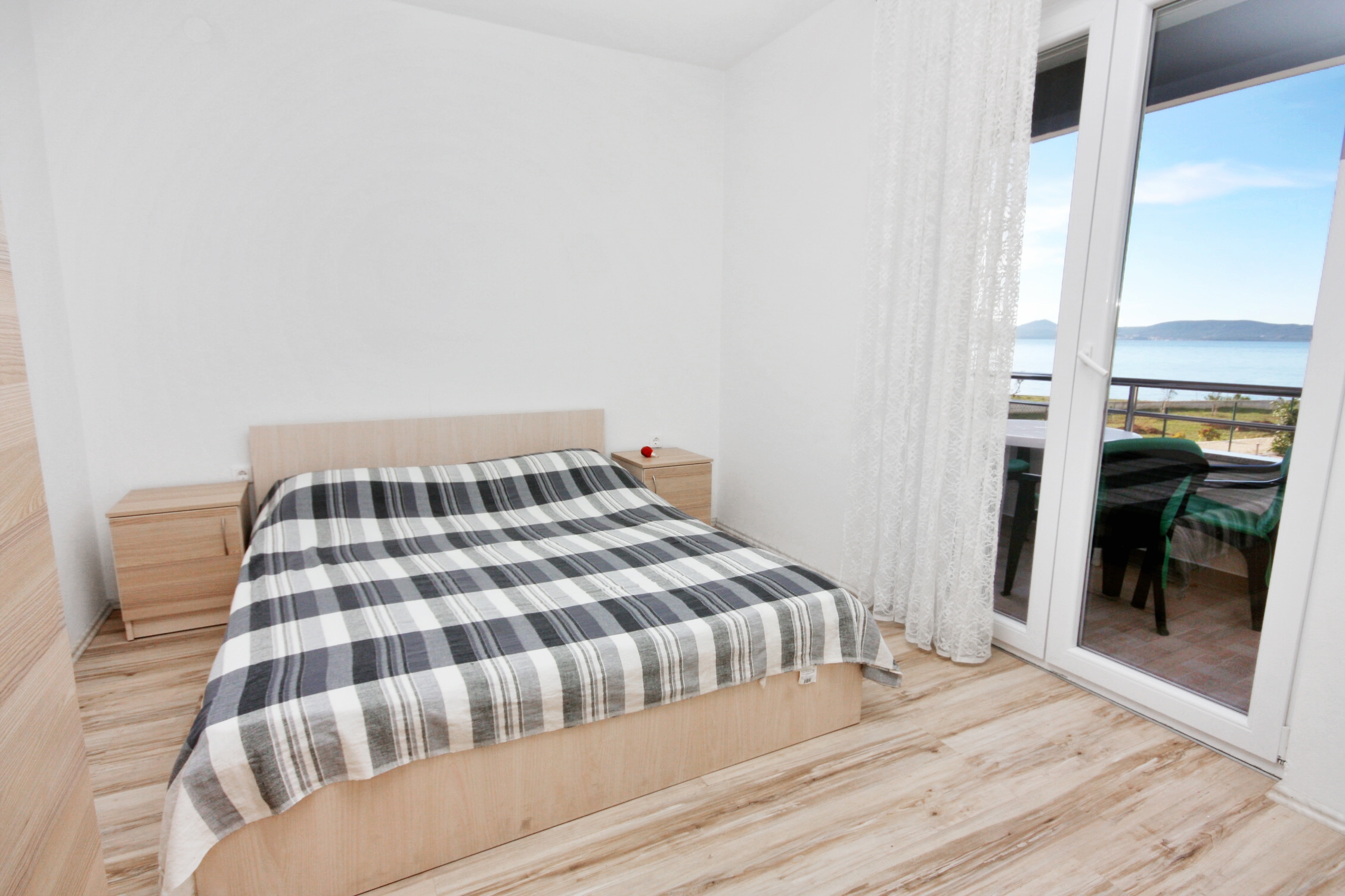 One bedroom apartment with balcony and sea view Bibinje, Zadar (A-5916-b)