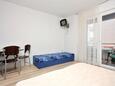 Bibinje, Bedroom in the studio-apartment, air condition available, (pet friendly) and WiFi.