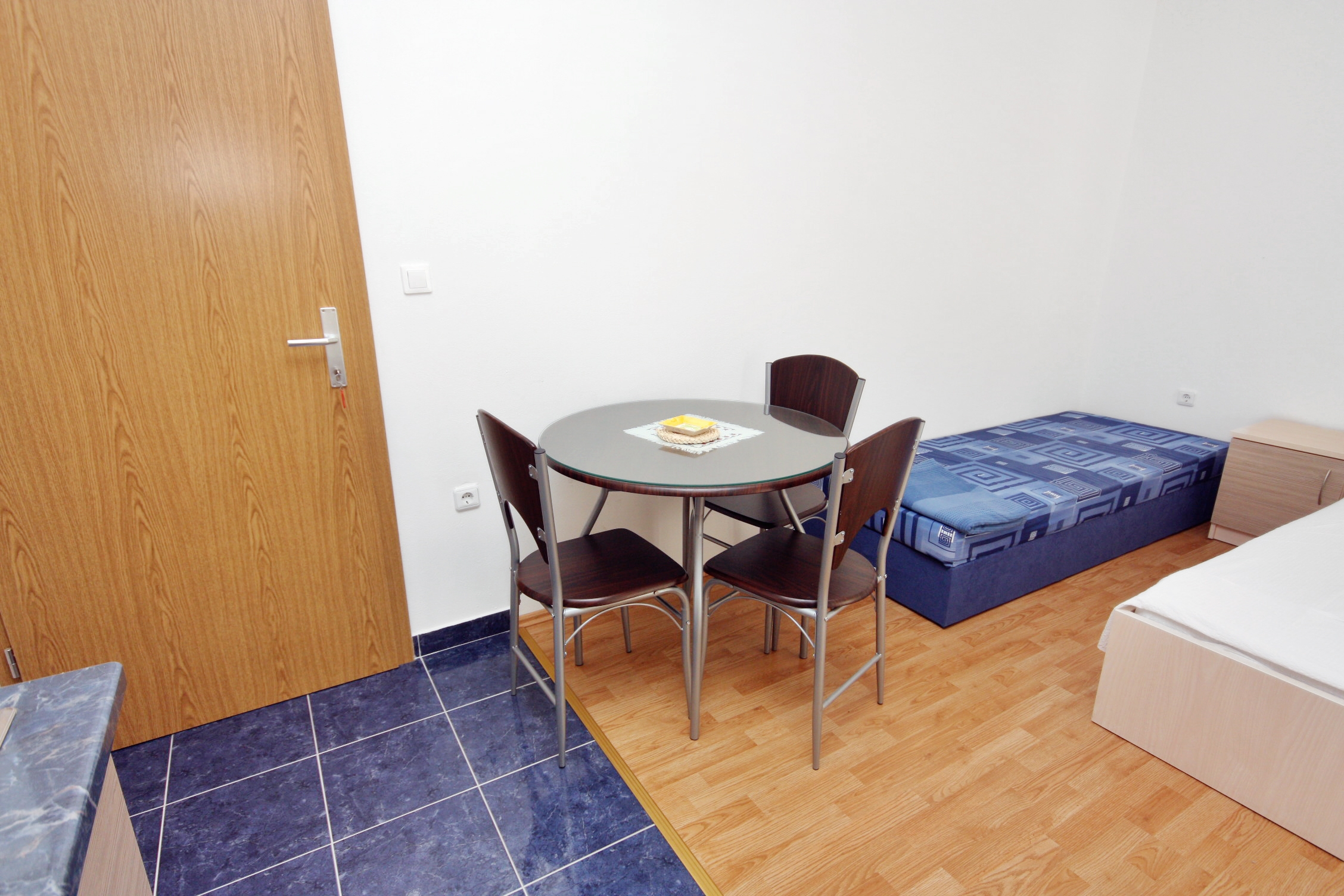 Studio flat with balcony and sea view Bibinje, Zadar (AS-5916-c)