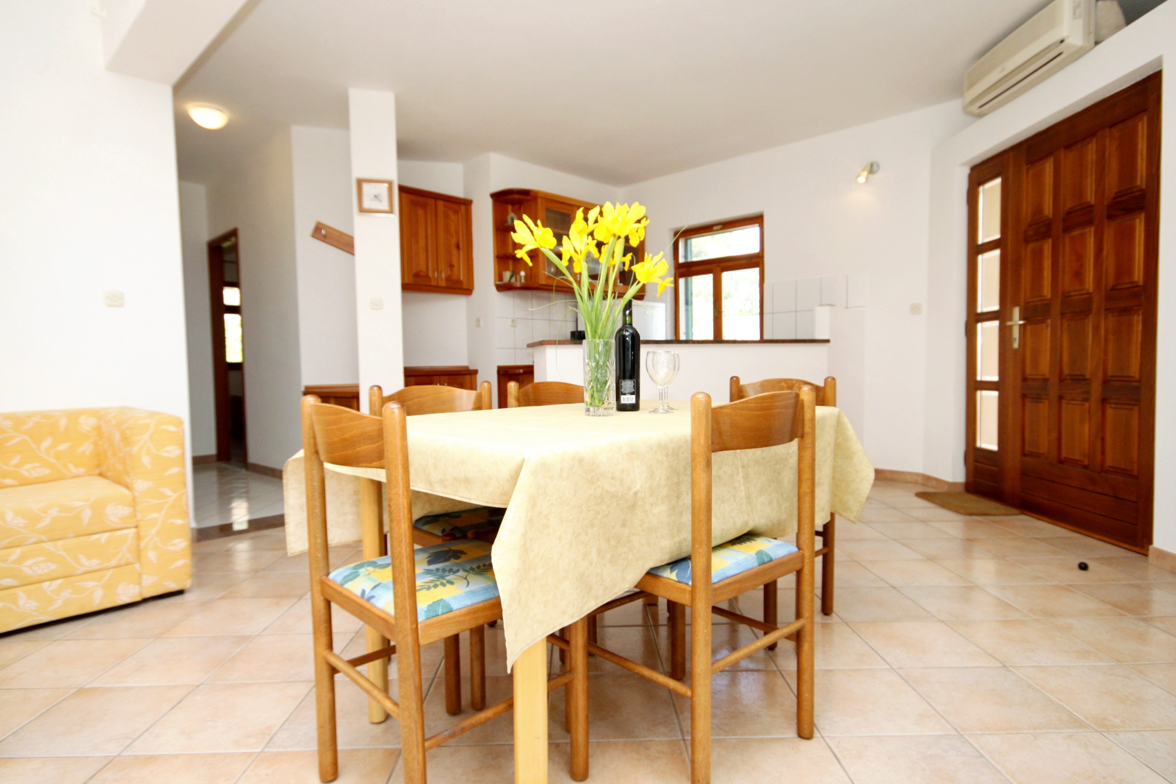 Top Hvar Ivan Dolac Top Hvar Ivan Dolac