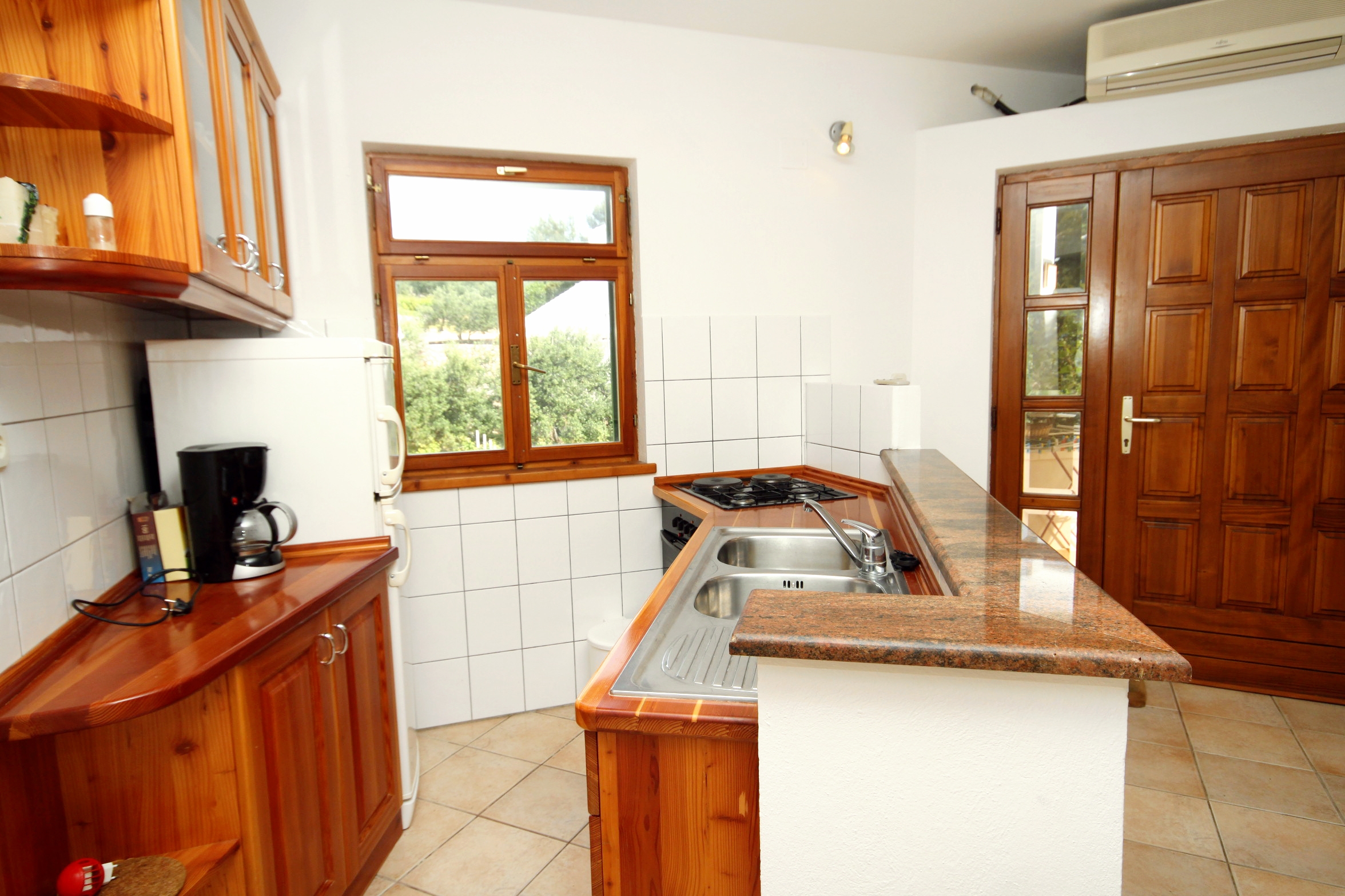 Top Hvar Ivan Dolac Top Hvar Ivan Dolac