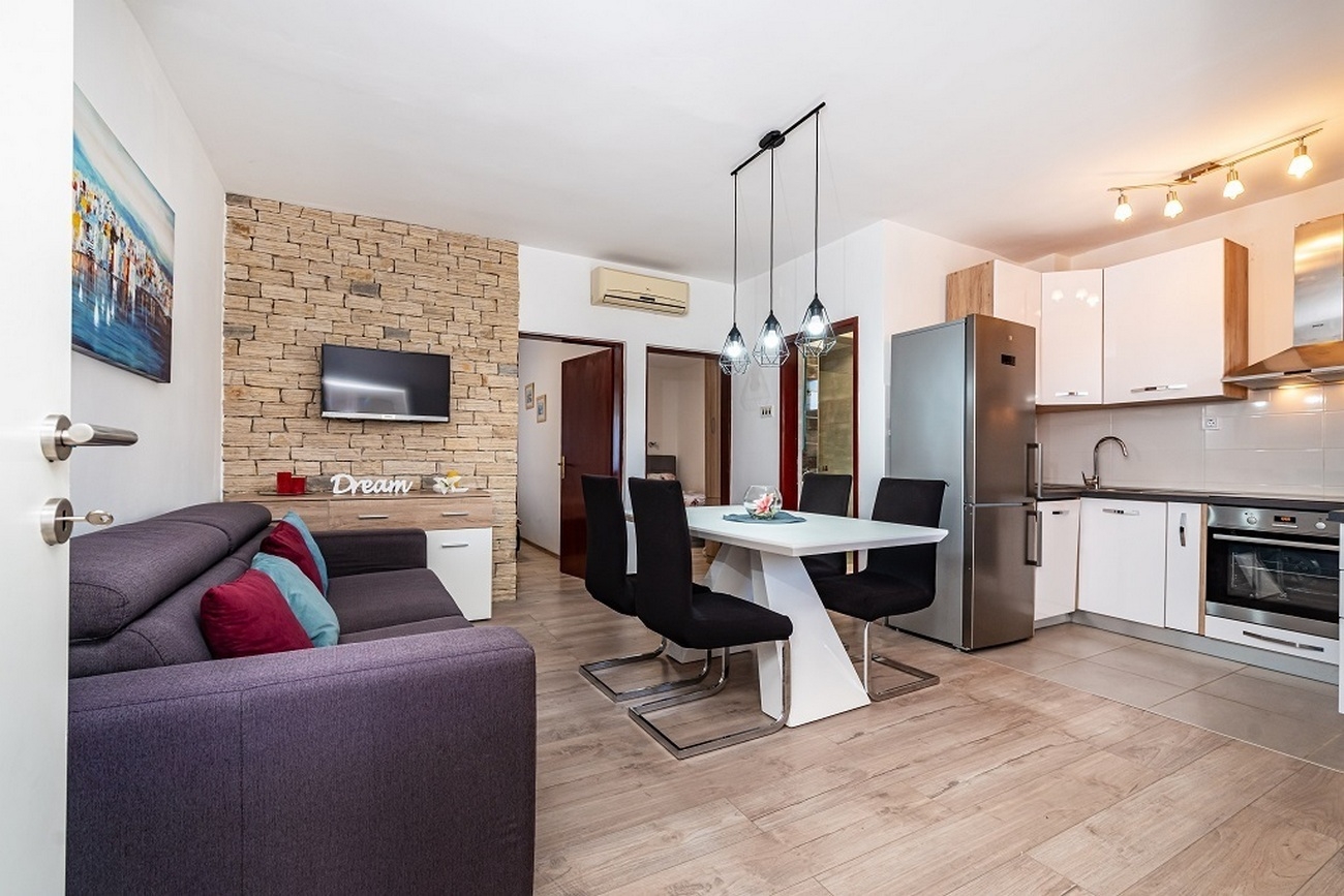 Two bedroom apartment with terrace Nin (Zadar) (A-5936-a) Two bedroom apartment with terrace Nin (Zadar) (A-5936-a)