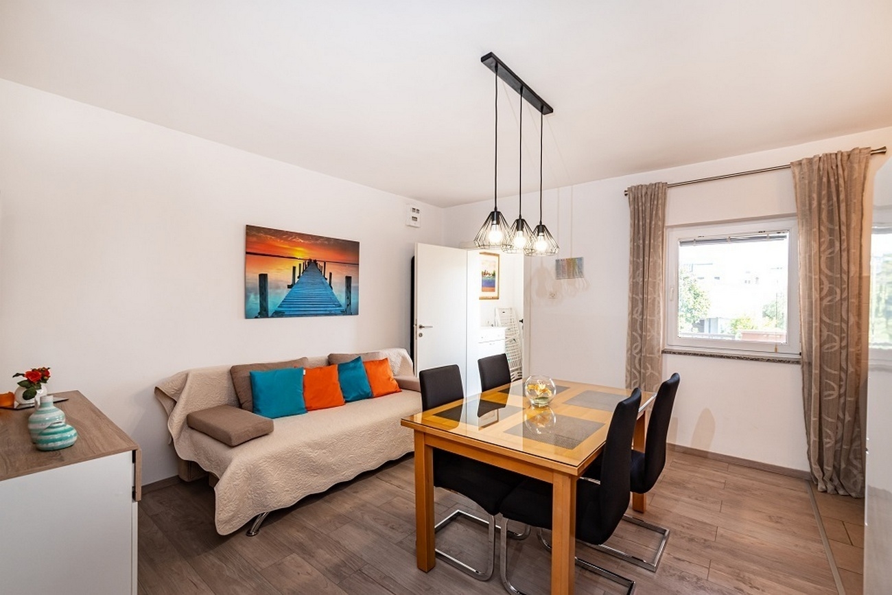 Two bedroom apartment with terrace Nin, Zadar (A-5936-b) Two bedroom apartment with terrace Nin, Zadar (A-5936-b)