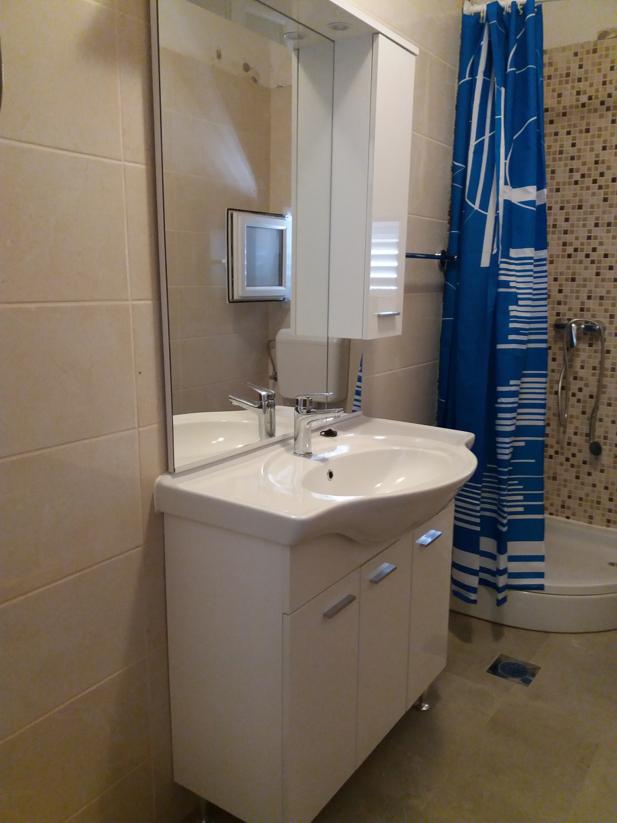 Four bedroom apartment near beach Ražanj, Rogoznica  A-a