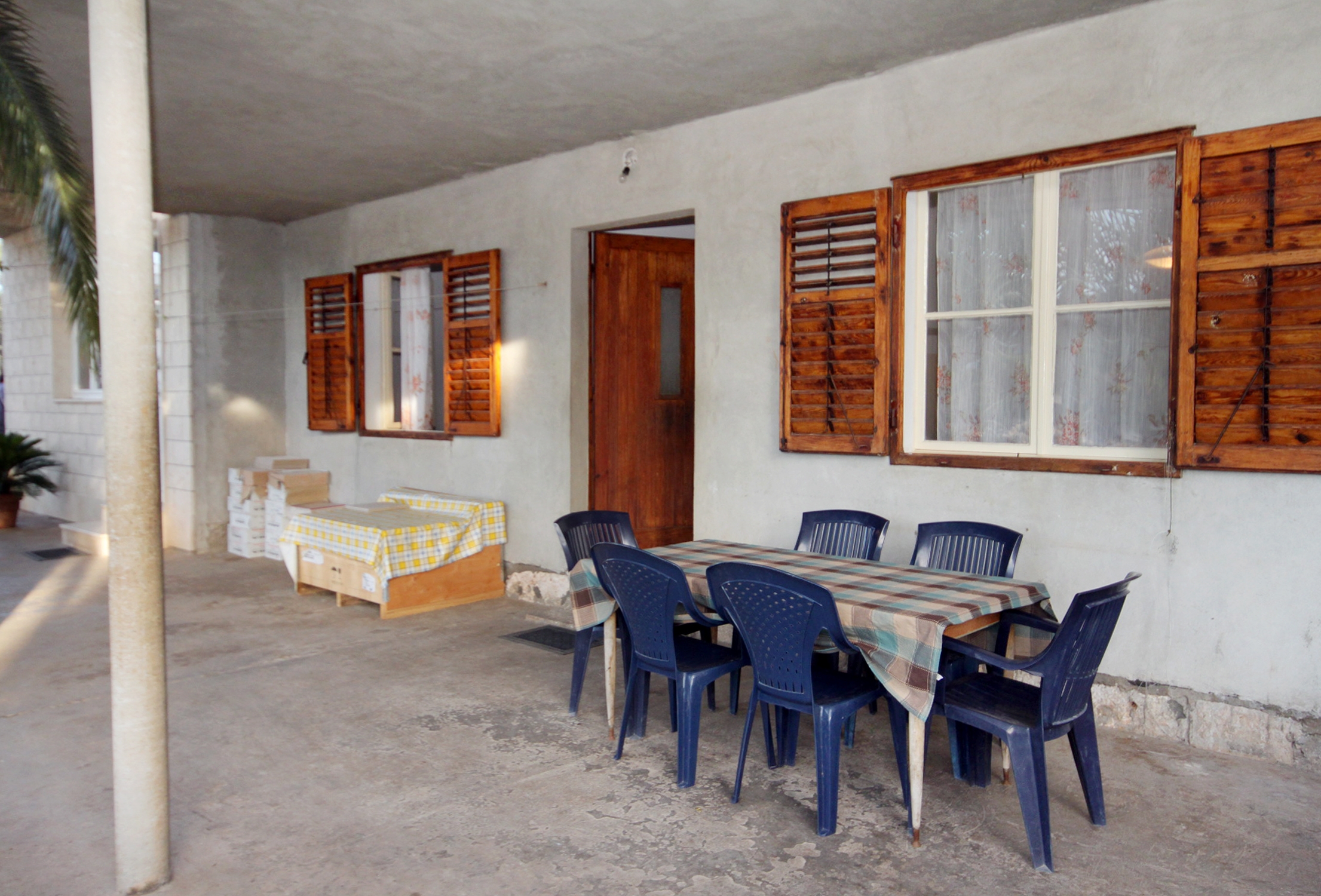 Four bedroom apartment near beach Ražanj, Rogoznica  A-a