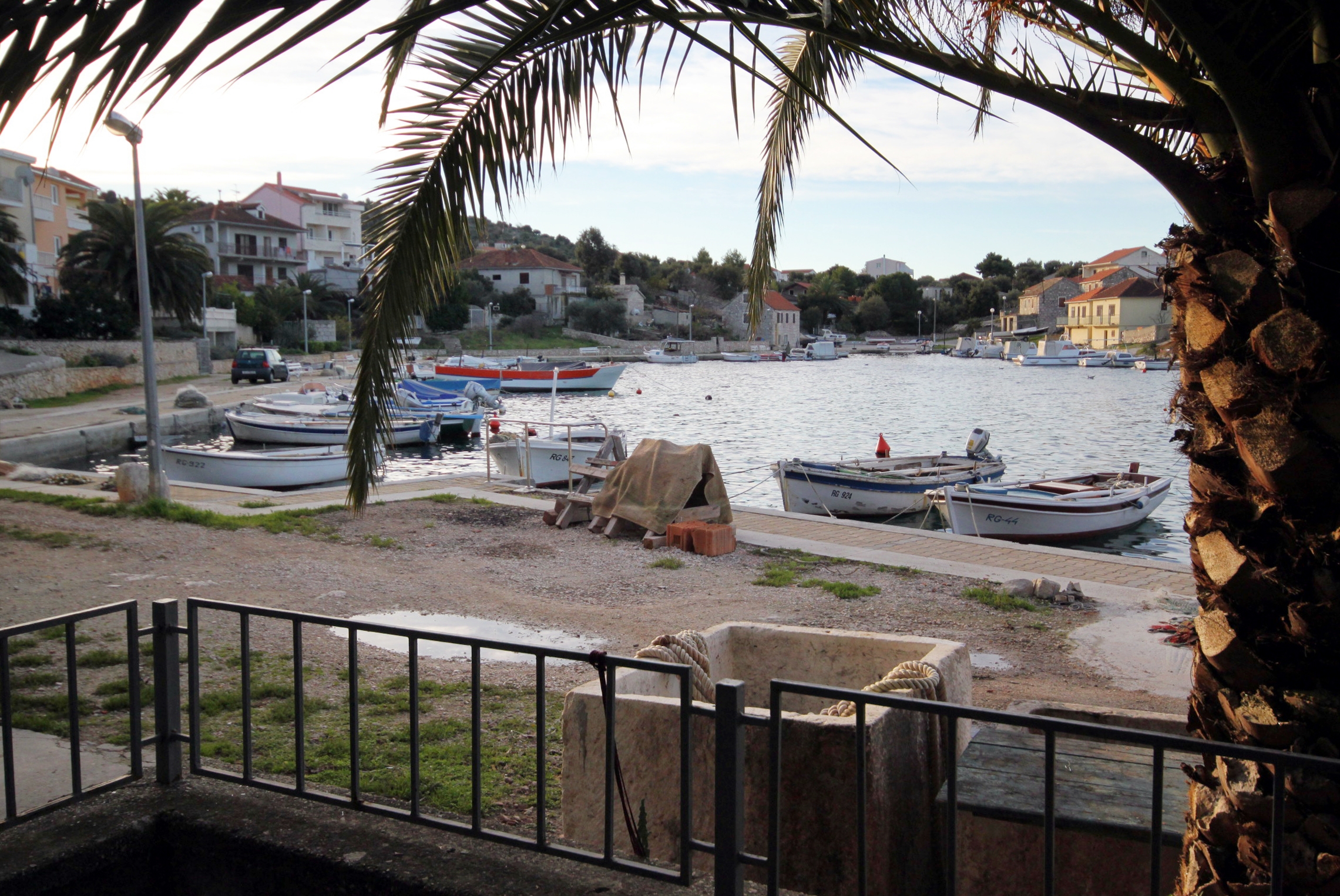 Four bedroom apartment near beach Ražanj, Rogoznica  A-a