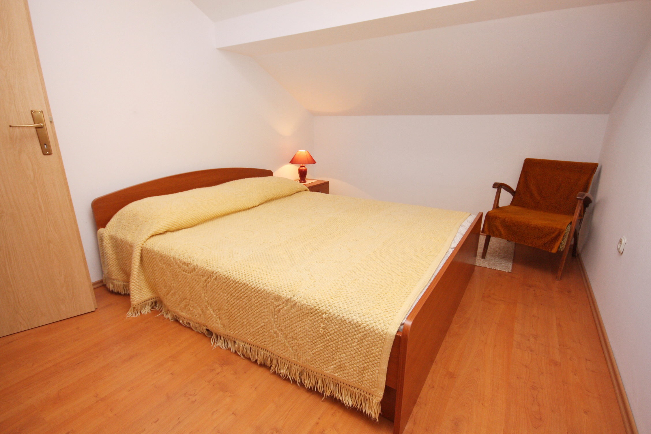 One bedroom apartment with terrace Ljubač, Zadar  A-b