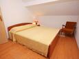 Ložnice Ljubač, Ložnice v ubytování typu apartment, domácí mazlíčci povoleni a WiFi.