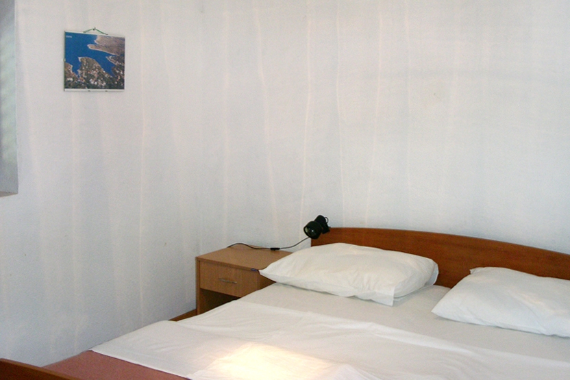 Two bedroom apartment near beach Mudri Dolac, Hvar  A-b