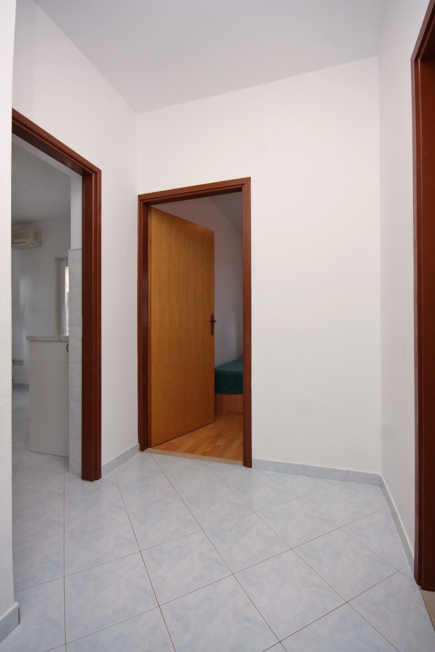 One bedroom apartment near beach Vrsi - Mulo, Zadar  A-c