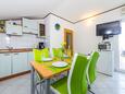Dining room Vrsi - Mulo, Dining room in the apartment, air condition available and WiFi.