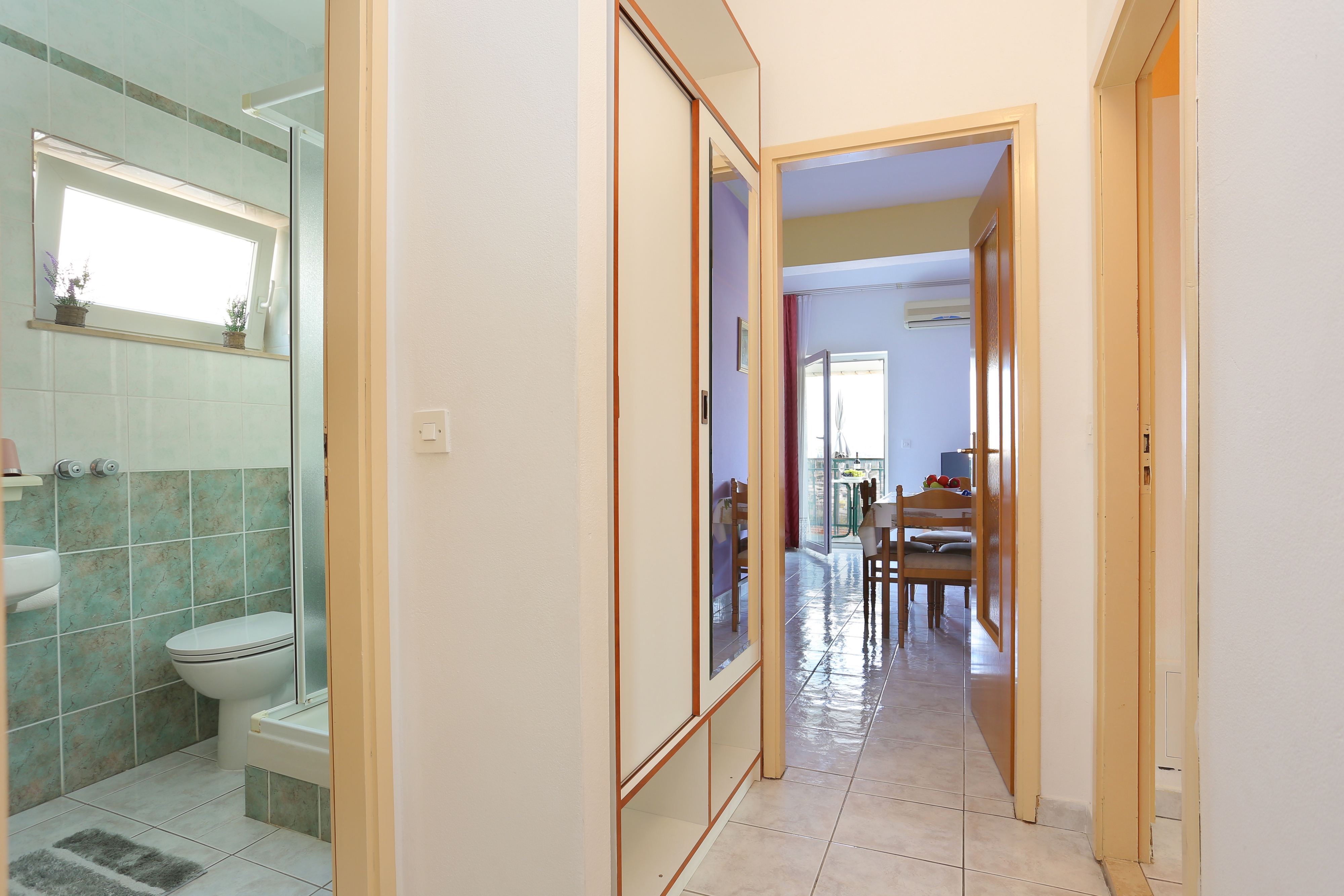 One bedroom apartment with balcony and sea view Marina, Trogir  A-c