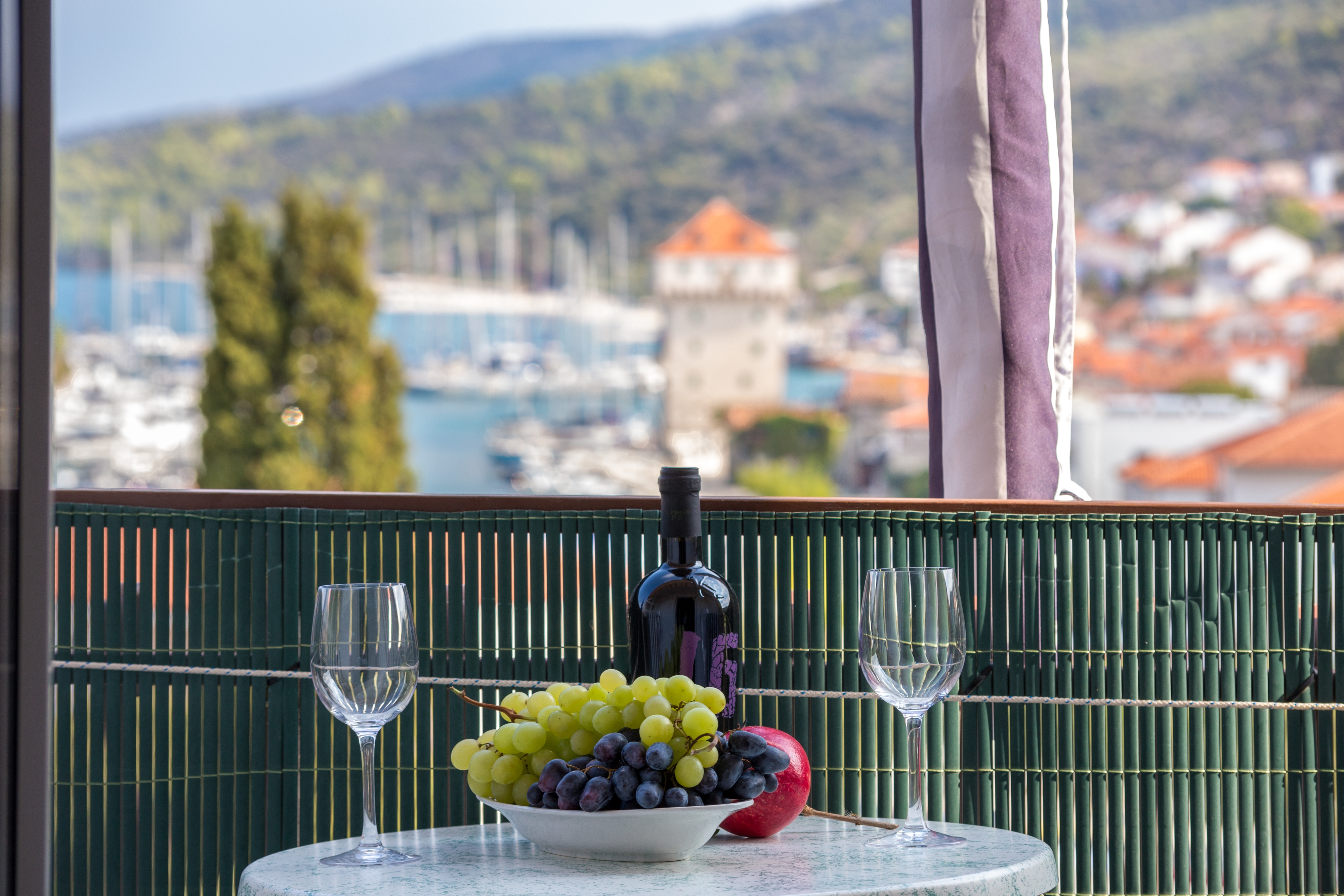Jednosobni apartman s balkonom i pogledom na more Marina, Trogir  A-c