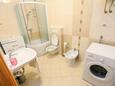 Ванная комната Okrug Gornji, Ванная комната в размещении типа apartment, WiFi.