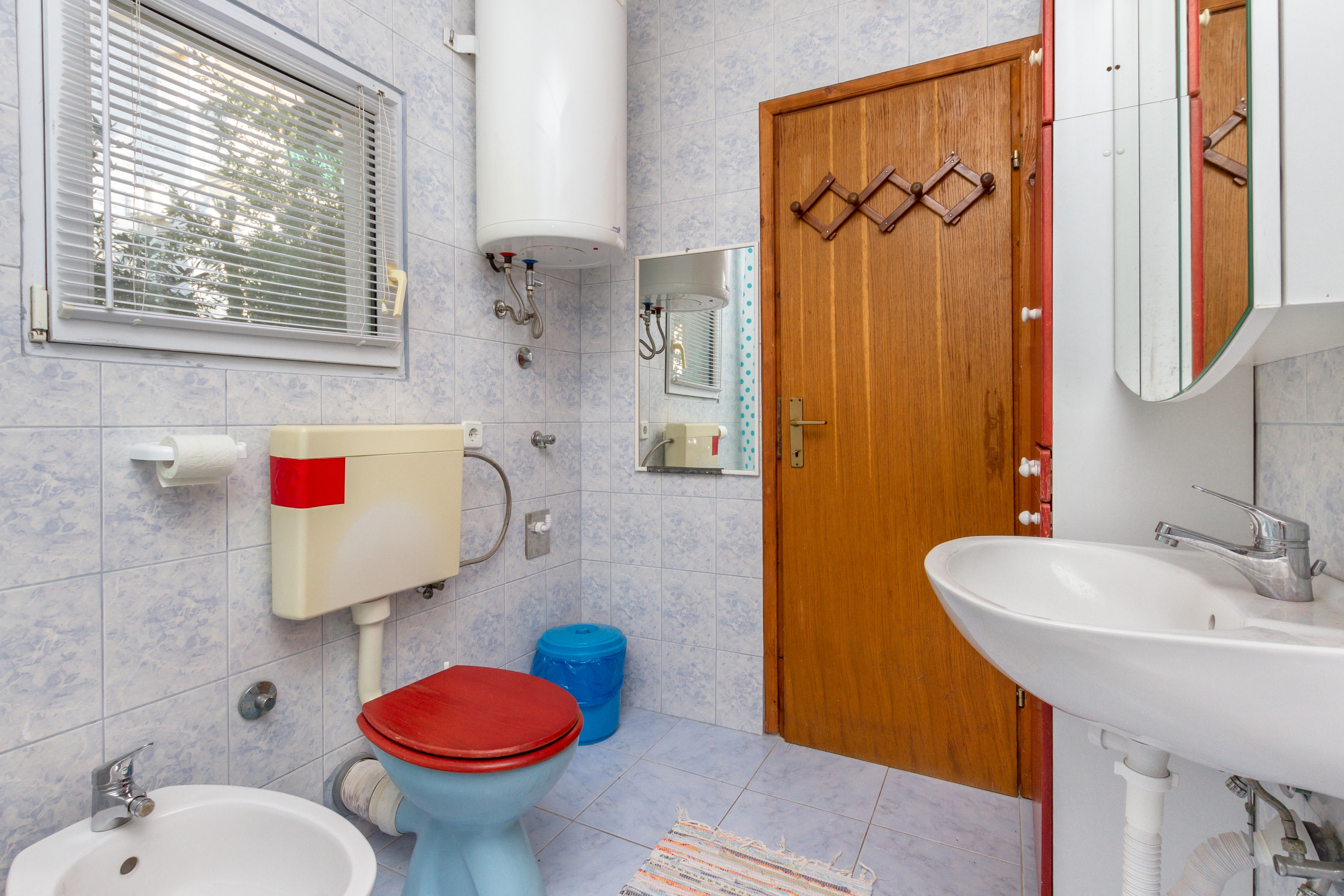 One bedroom apartment near beach Seget Vranjica, Trogir  A-e