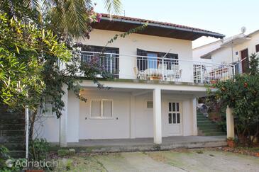 Property Seget Vranjica, Trogir, Property 5966 - Apartments with pebble beach.