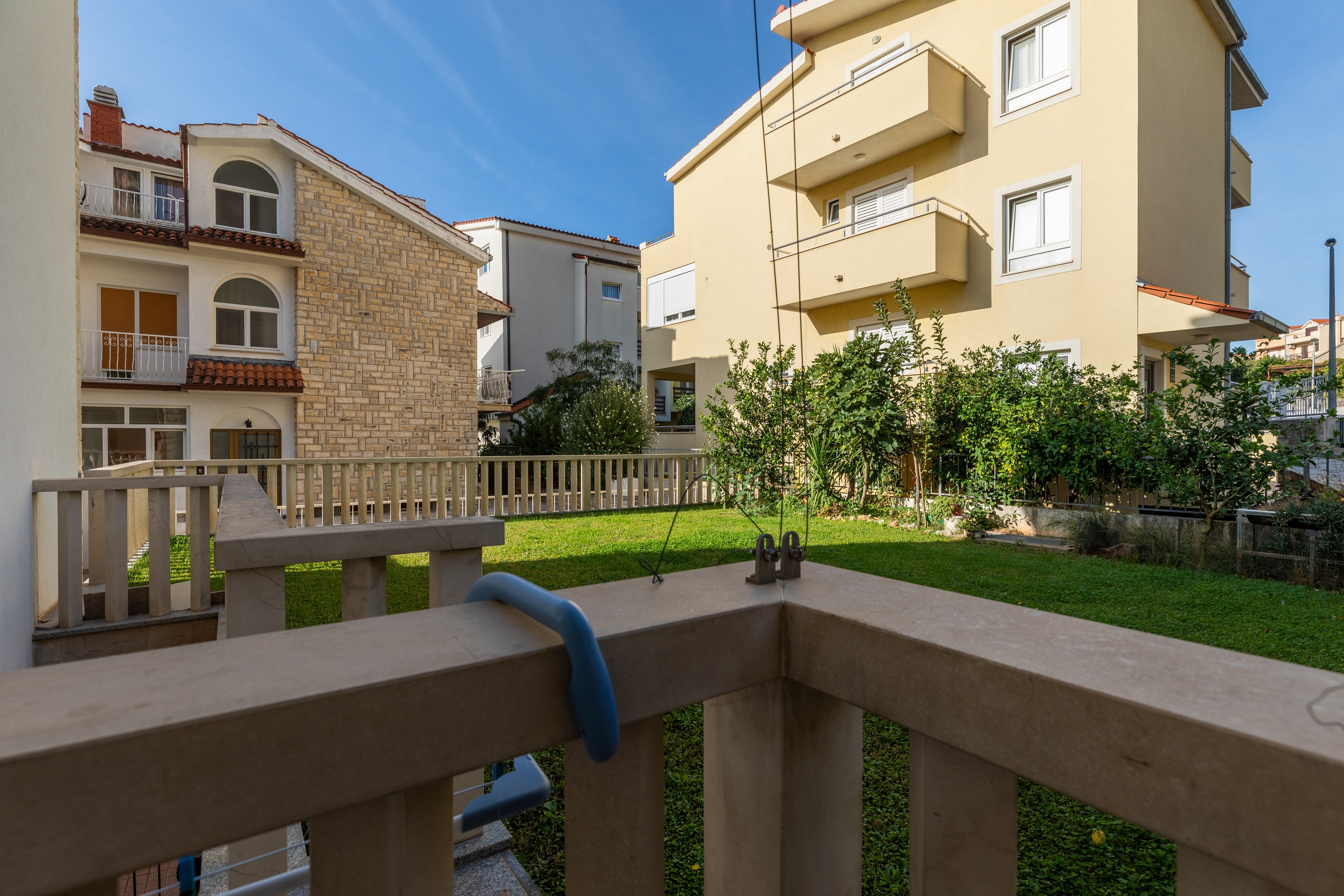 Two bedroom apartment with balcony Duće, Omiš (A-5973-b)