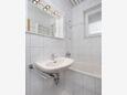 Bathroom Duće, Bathroom in the studio-apartment, WiFi.