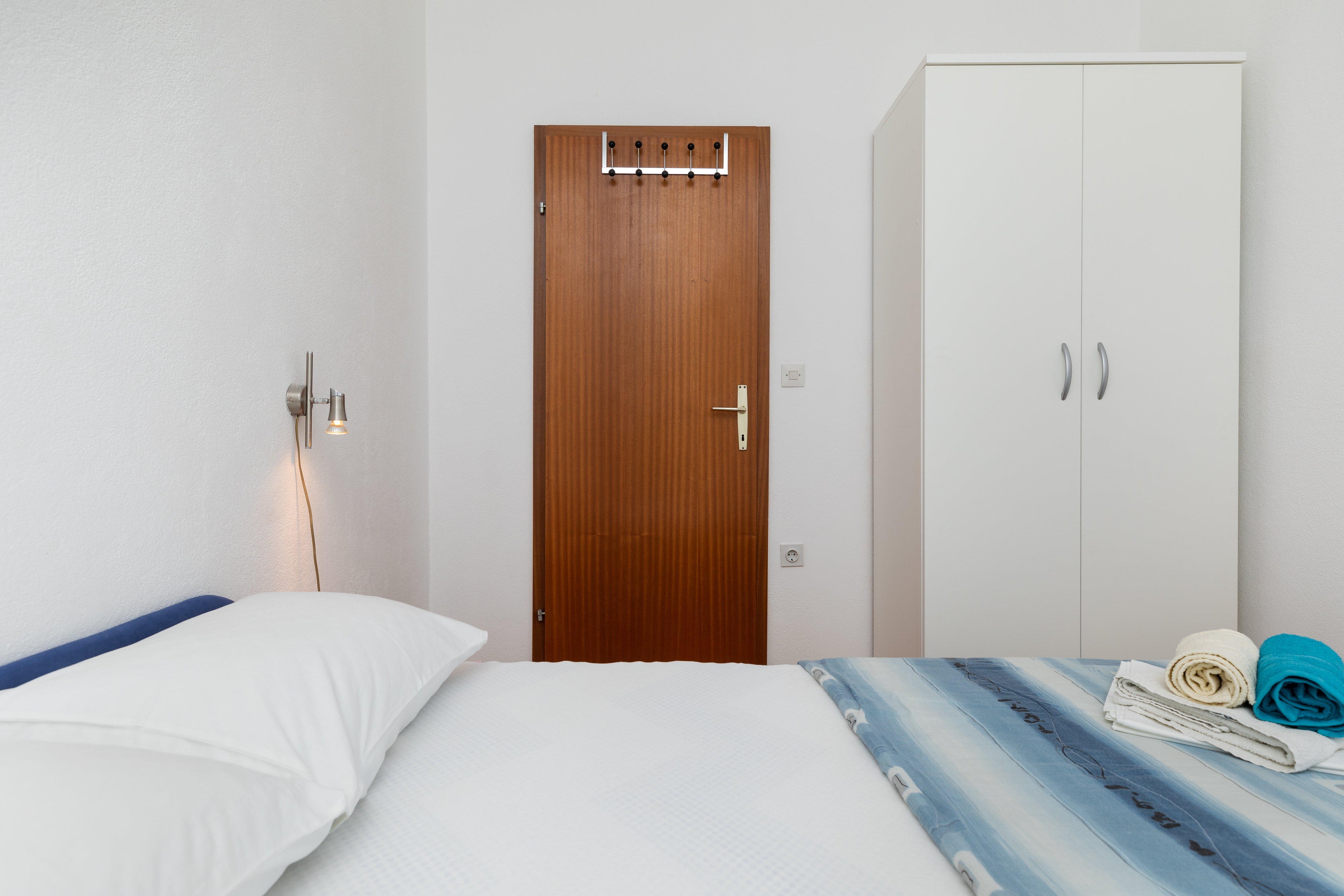 Two bedroom apartment with terrace and sea view Pisak, Omiš  A-a