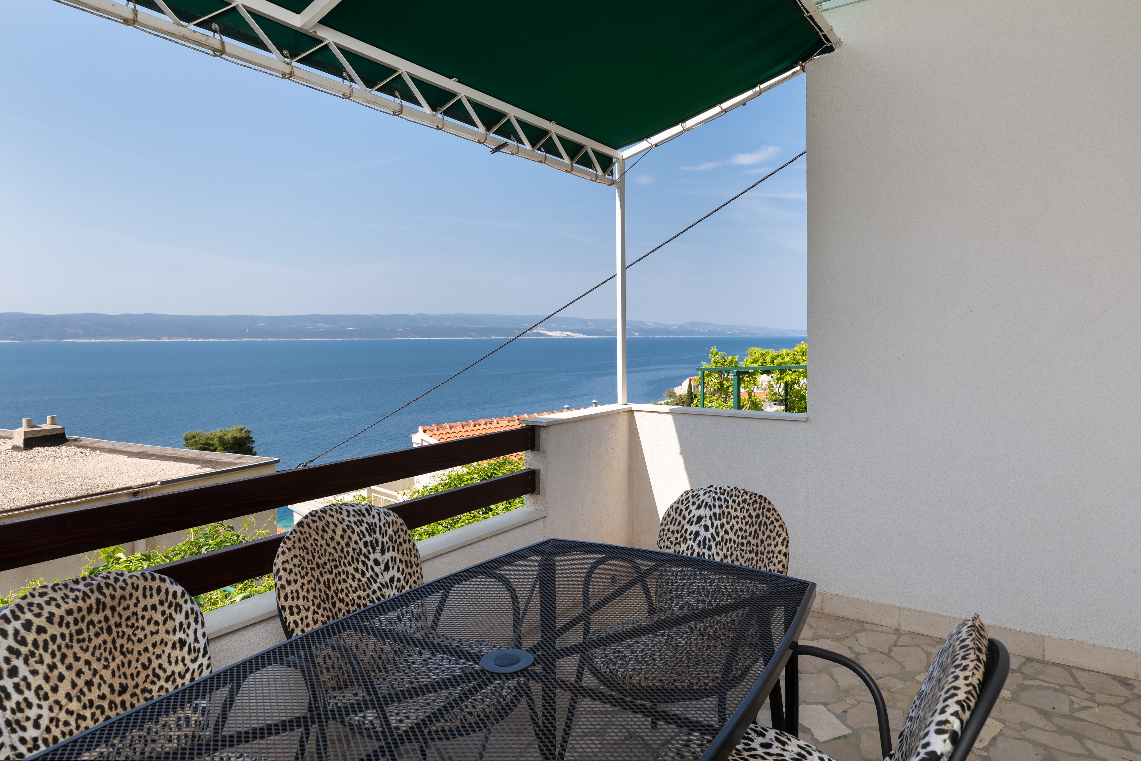 Two bedroom apartment with terrace and sea view Pisak, Omiš  A-a