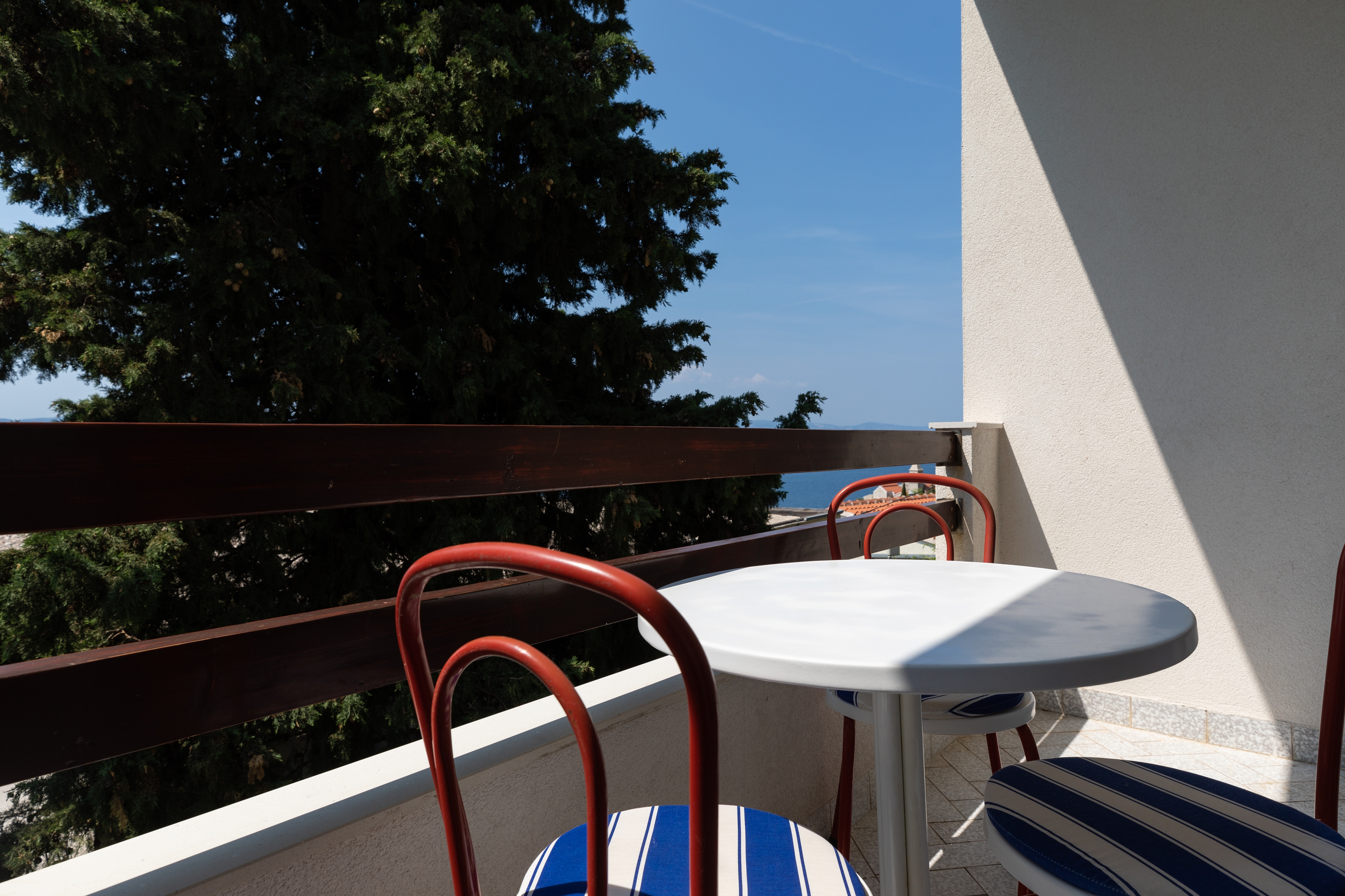 One bedroom apartment with balcony and sea view Pisak, Omiš (A-5975-b) One bedroom apartment with balcony and sea view Pisak, Omiš (A-5975-b)