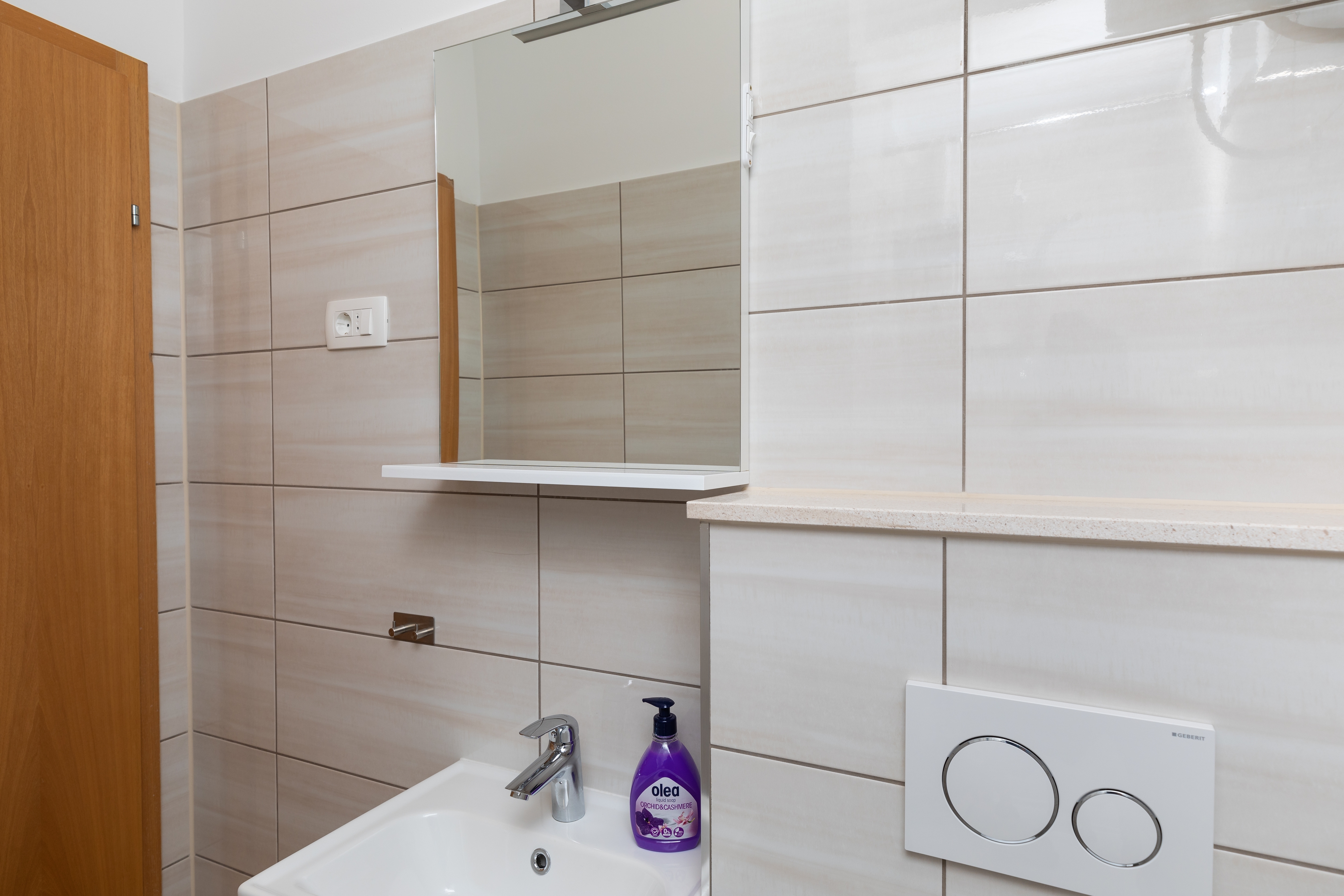 One bedroom apartment with balcony and sea view Pisak, Omiš  A-b
