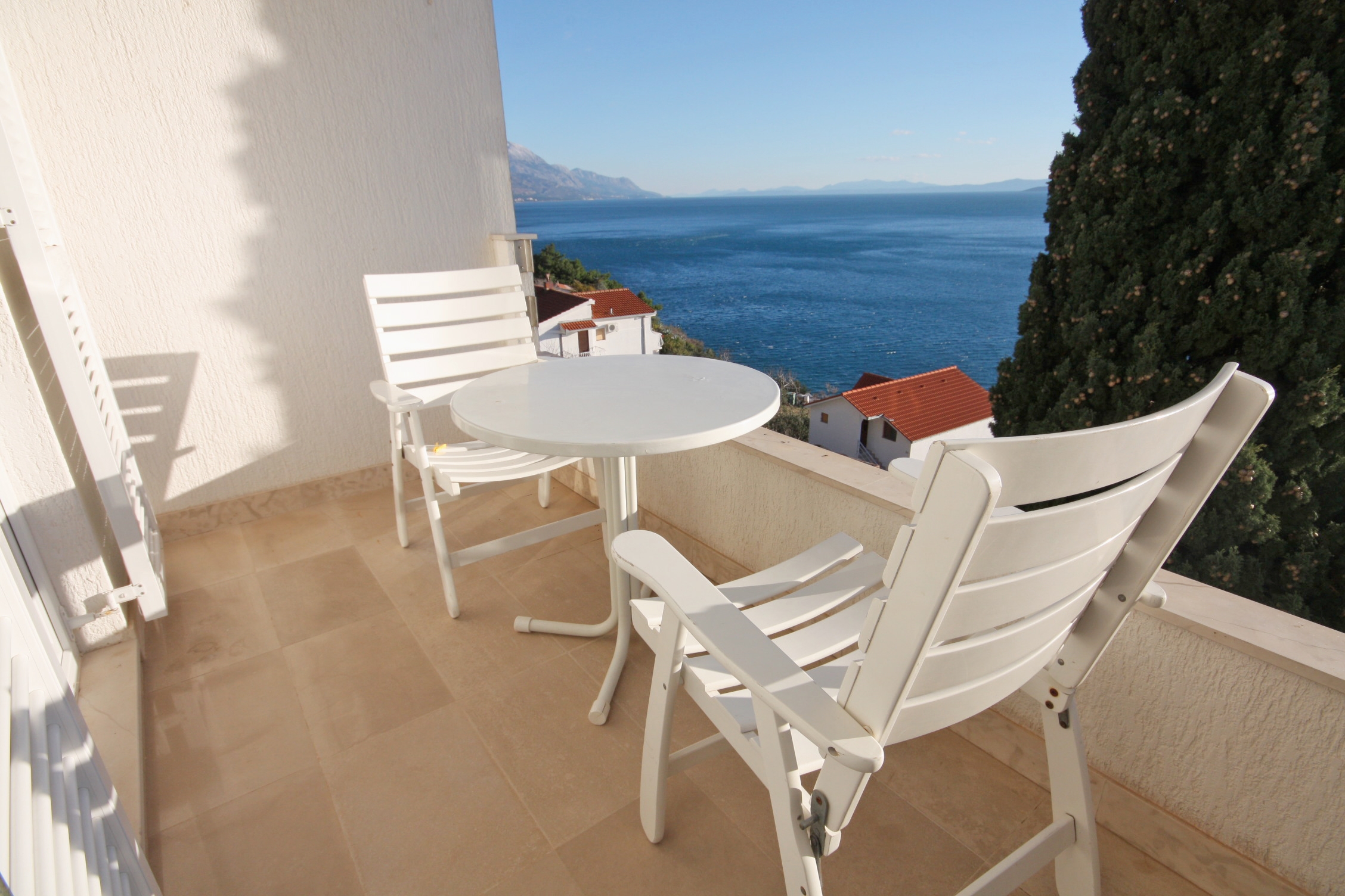 One bedroom apartment with balcony and sea view Pisak, Omiš (A-5975-d) One bedroom apartment with balcony and sea view Pisak, Omiš (A-5975-d)