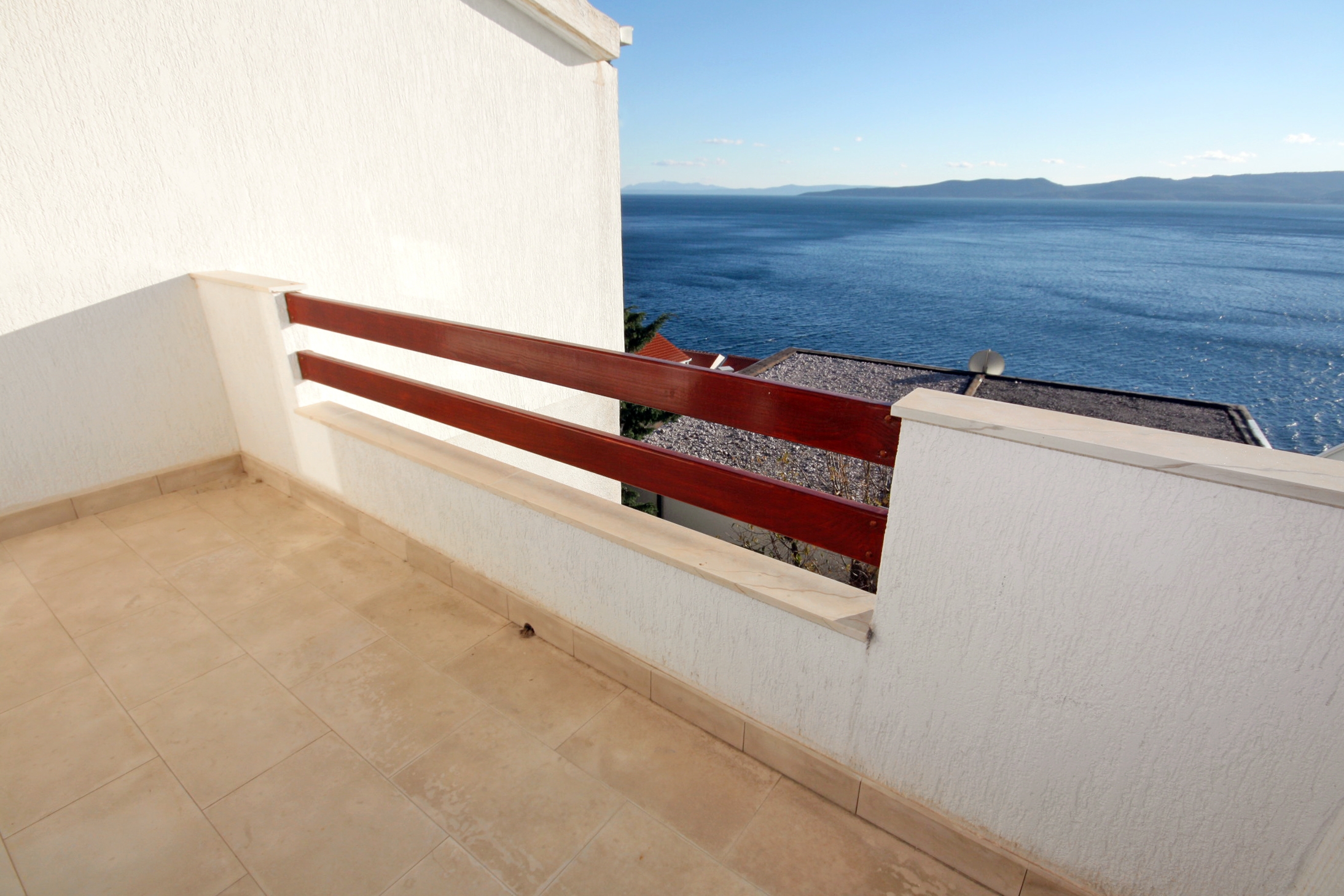 Two bedroom apartment with balcony and sea view Pisak, Omiš  A-e