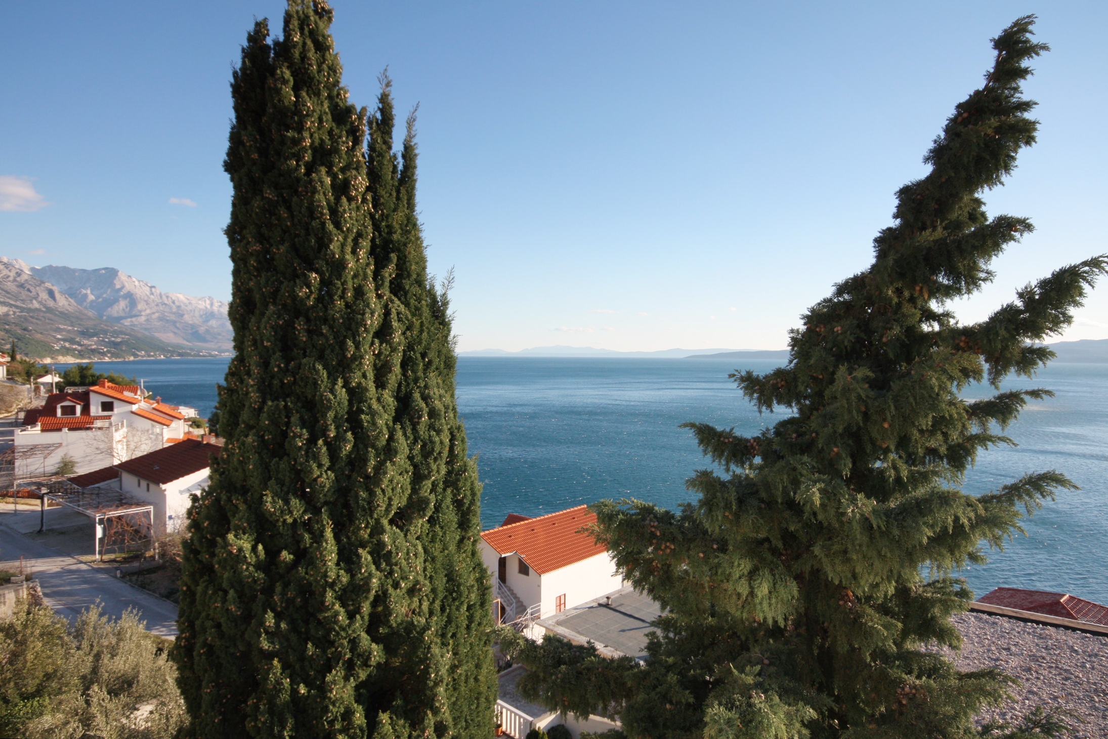 Two bedroom apartment with balcony and sea view Pisak, Omiš  A-e