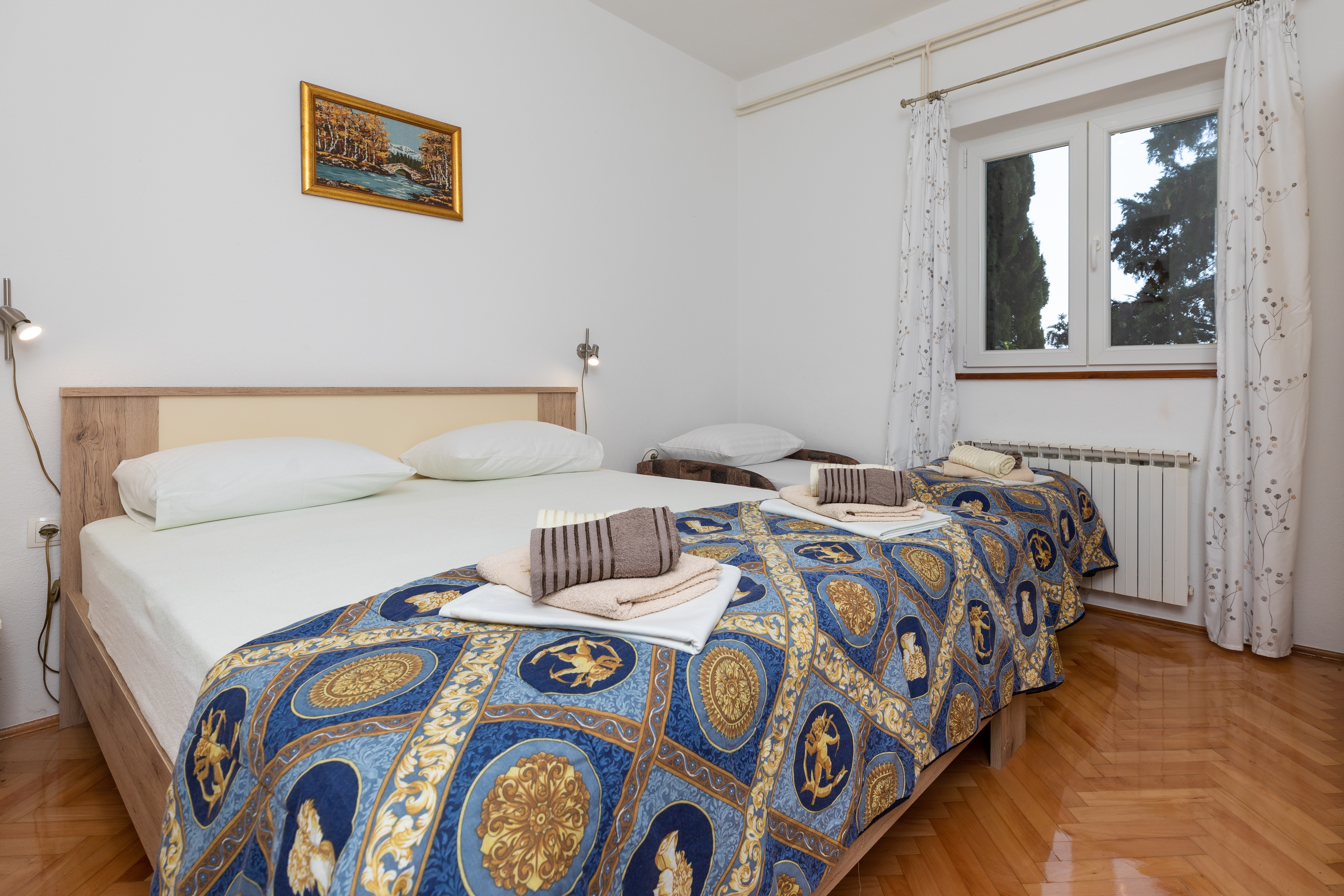 Two bedroom apartment with terrace and sea view Pisak, Omiš  A-f