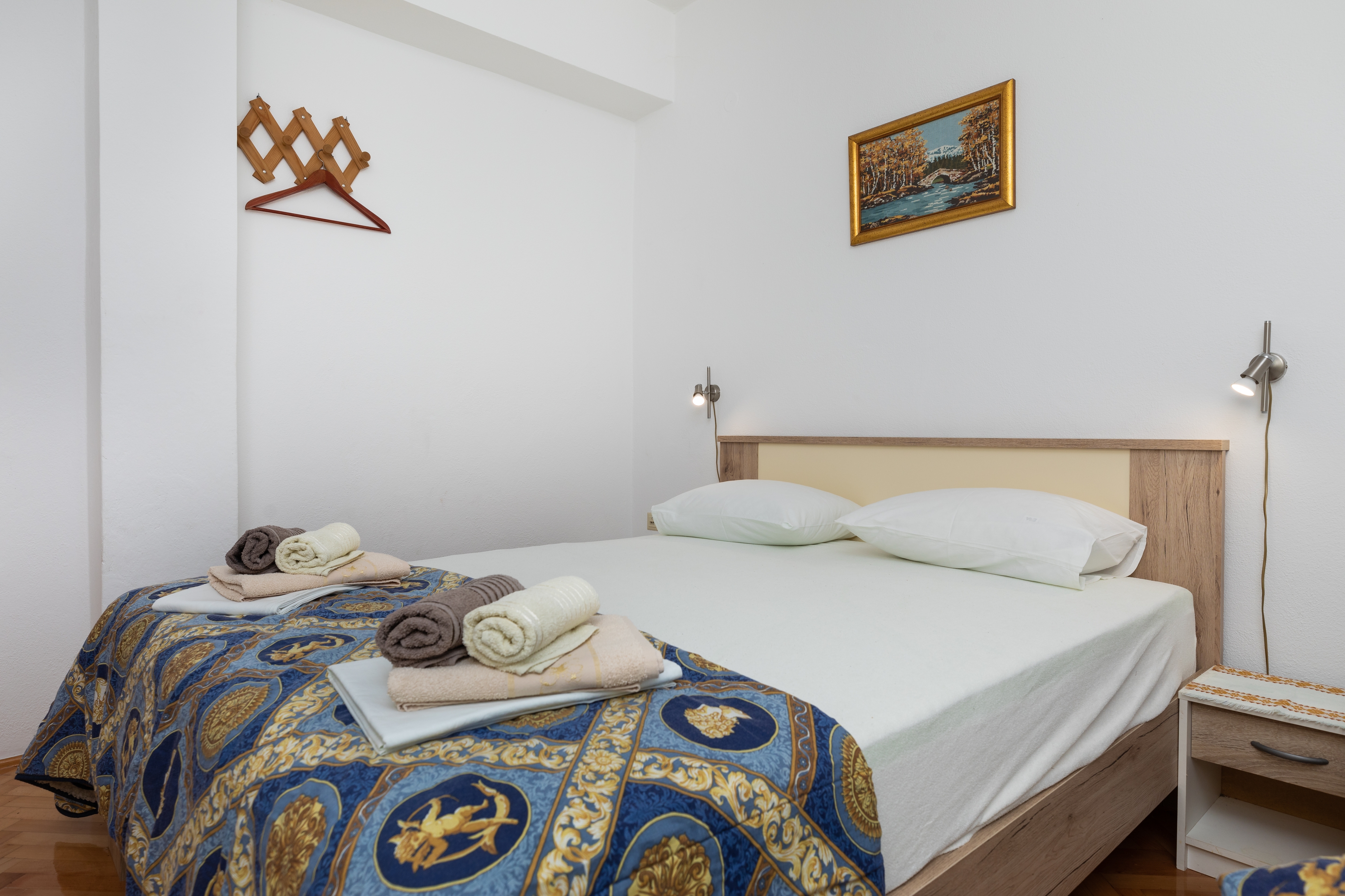 Two bedroom apartment with terrace and sea view Pisak, Omiš  A-f