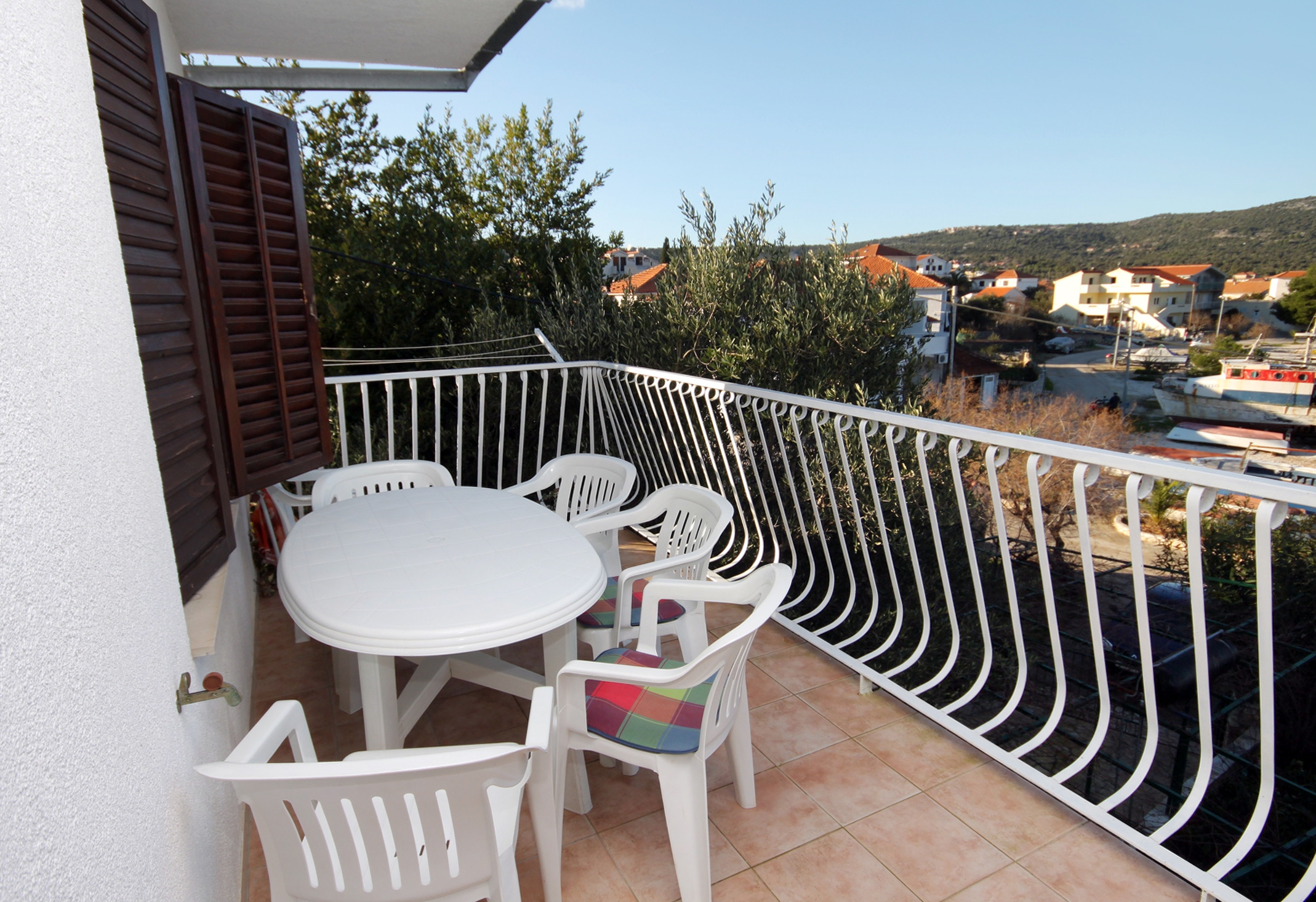Two bedroom apartment near beach Vinišće, Trogir  A-a