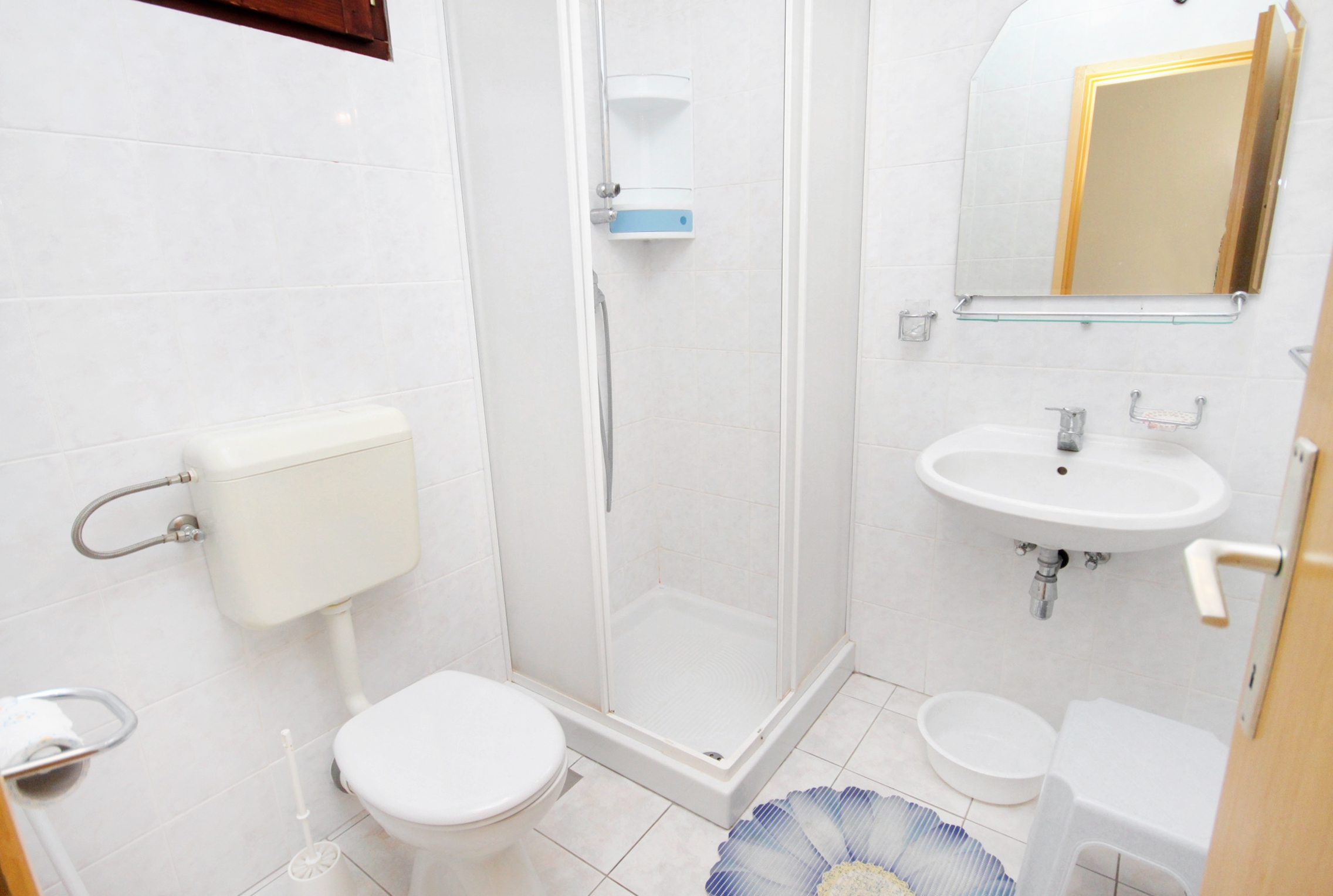One bedroom apartment near beach Vinišće, Trogir  A-b