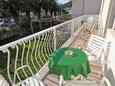 Balkon 1 Duće, Balkon 1 v ubytování typu apartment, s výhledem na moře, domácí mazlíčci povoleni a WiFi.