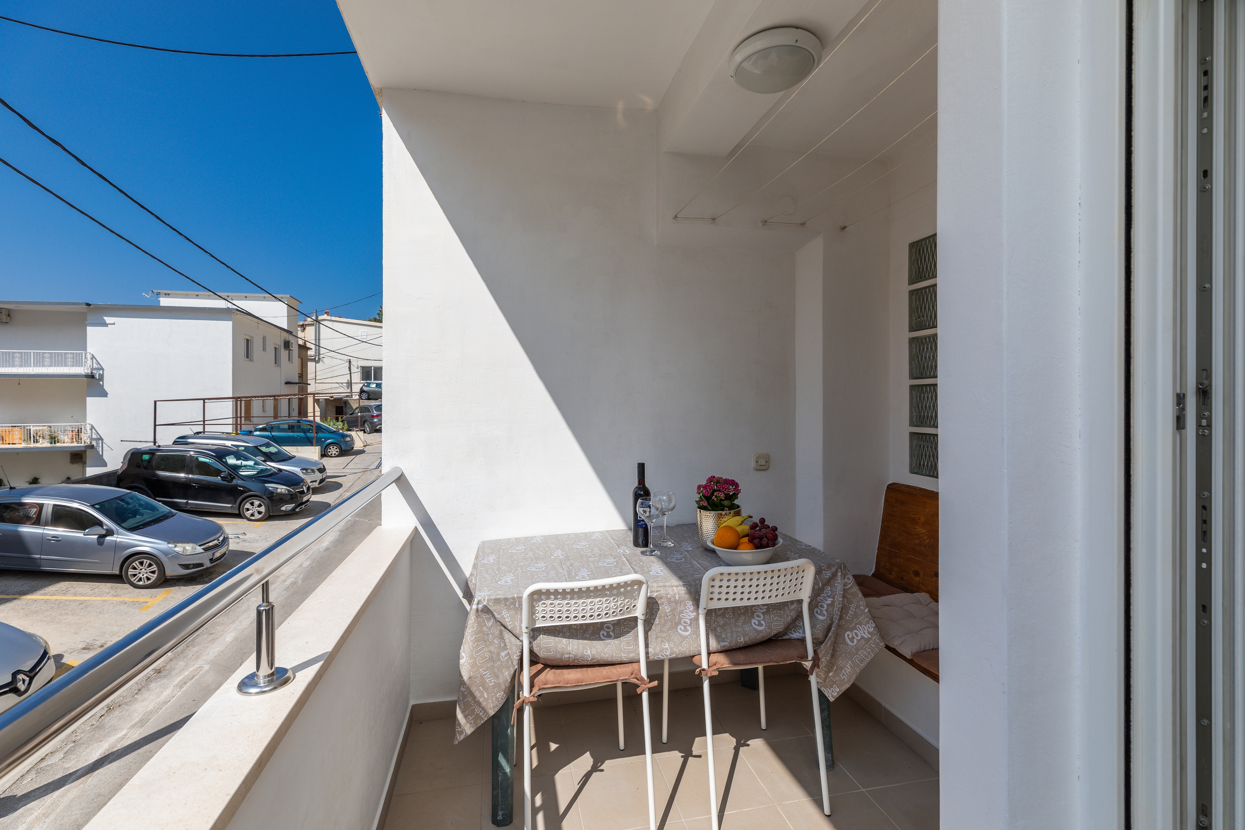 Two bedroom apartment with balcony Omiš  A-a
