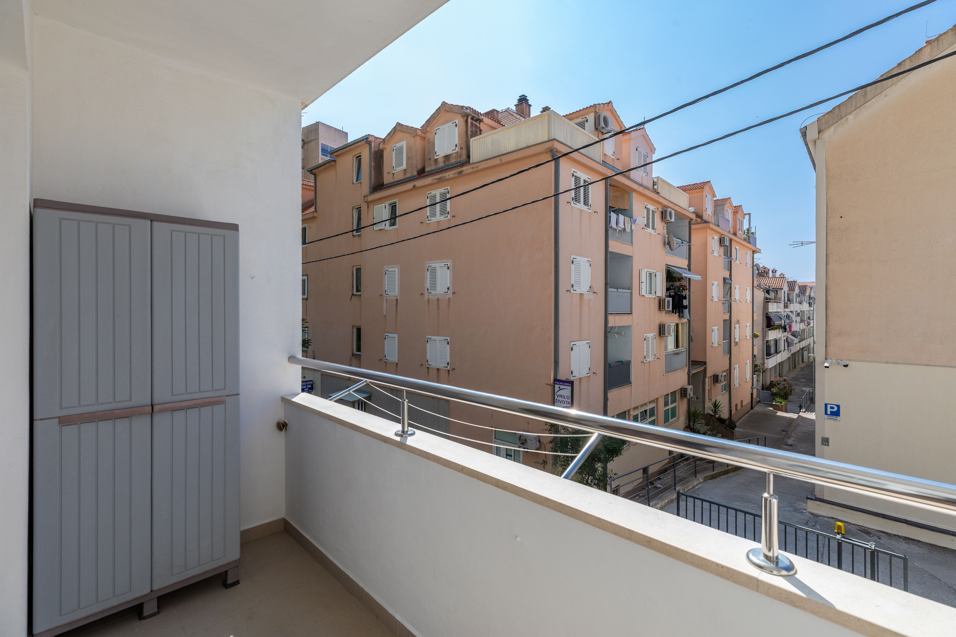 Two bedroom apartment with balcony Omiš  A-a