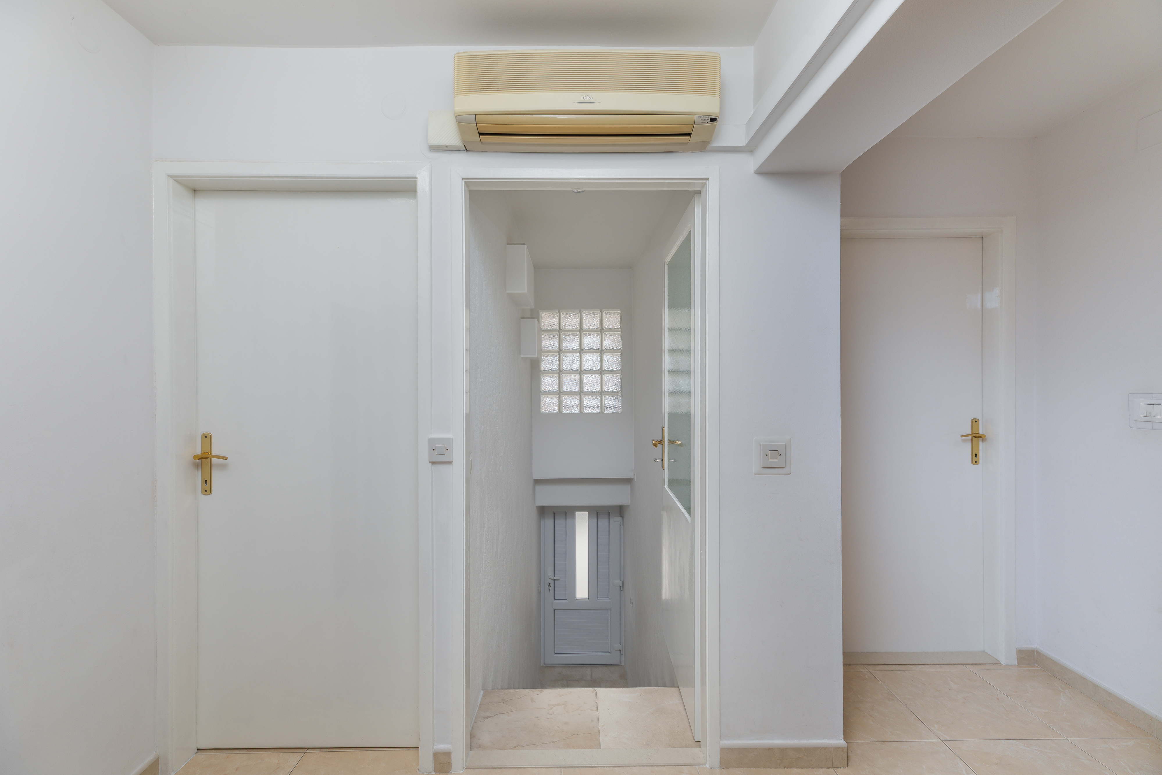 Two bedroom apartment with balcony Omiš  A-a