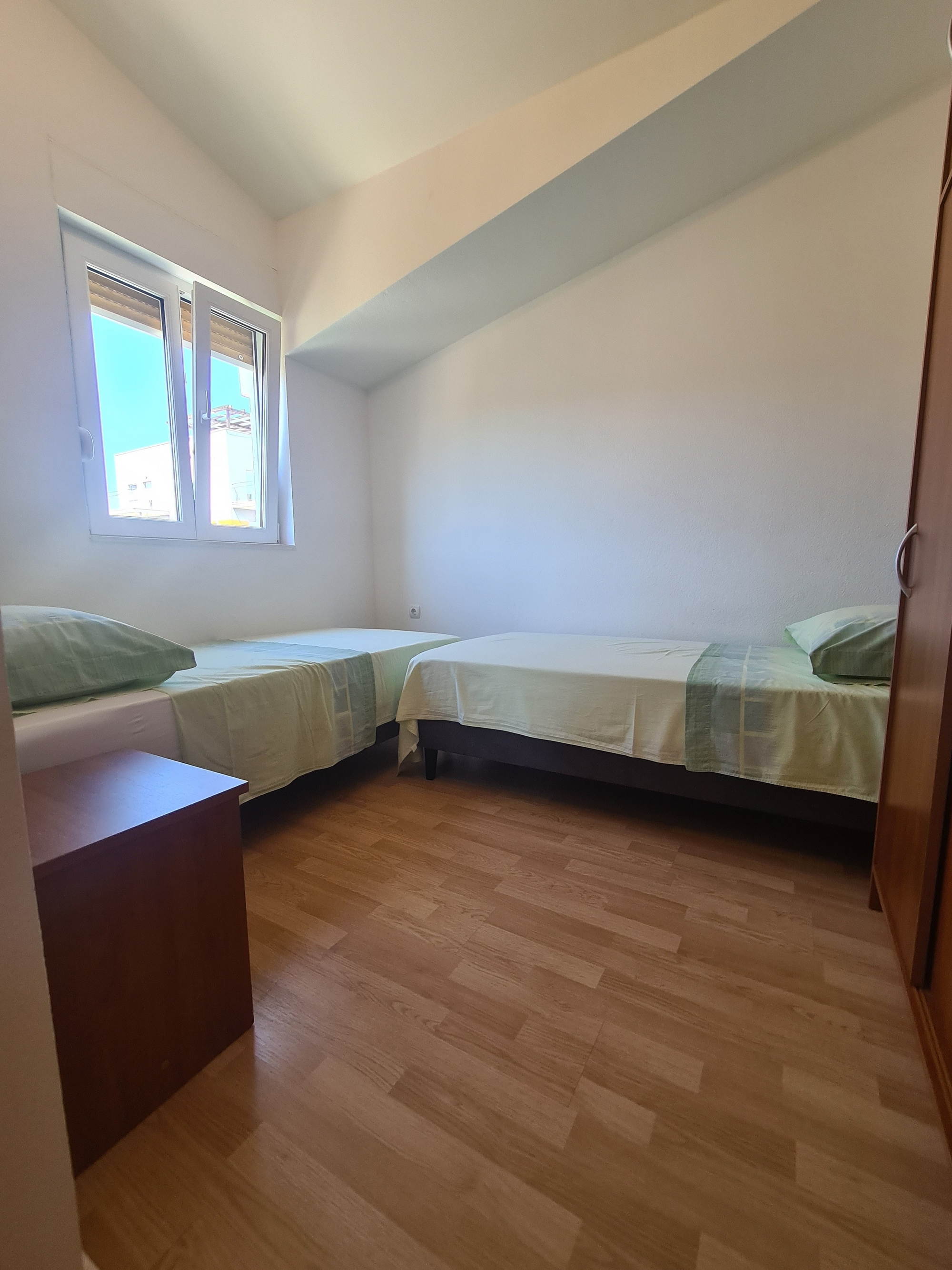 Two bedroom apartment with terrace and sea view Slatine, Čiovo  A-b