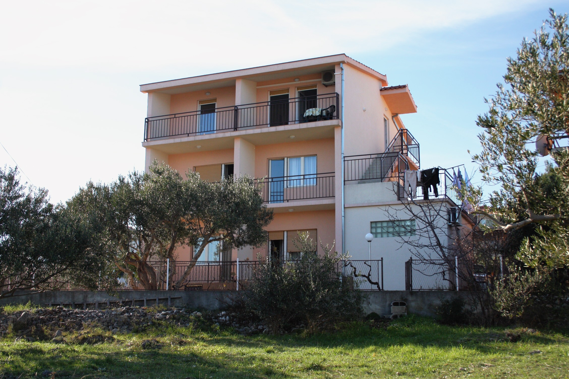 One bedroom apartment with balcony and sea view Slatine, Čiovo (A-5998-c) One bedroom apartment with balcony and sea view Slatine, Čiovo (A-5998-c)