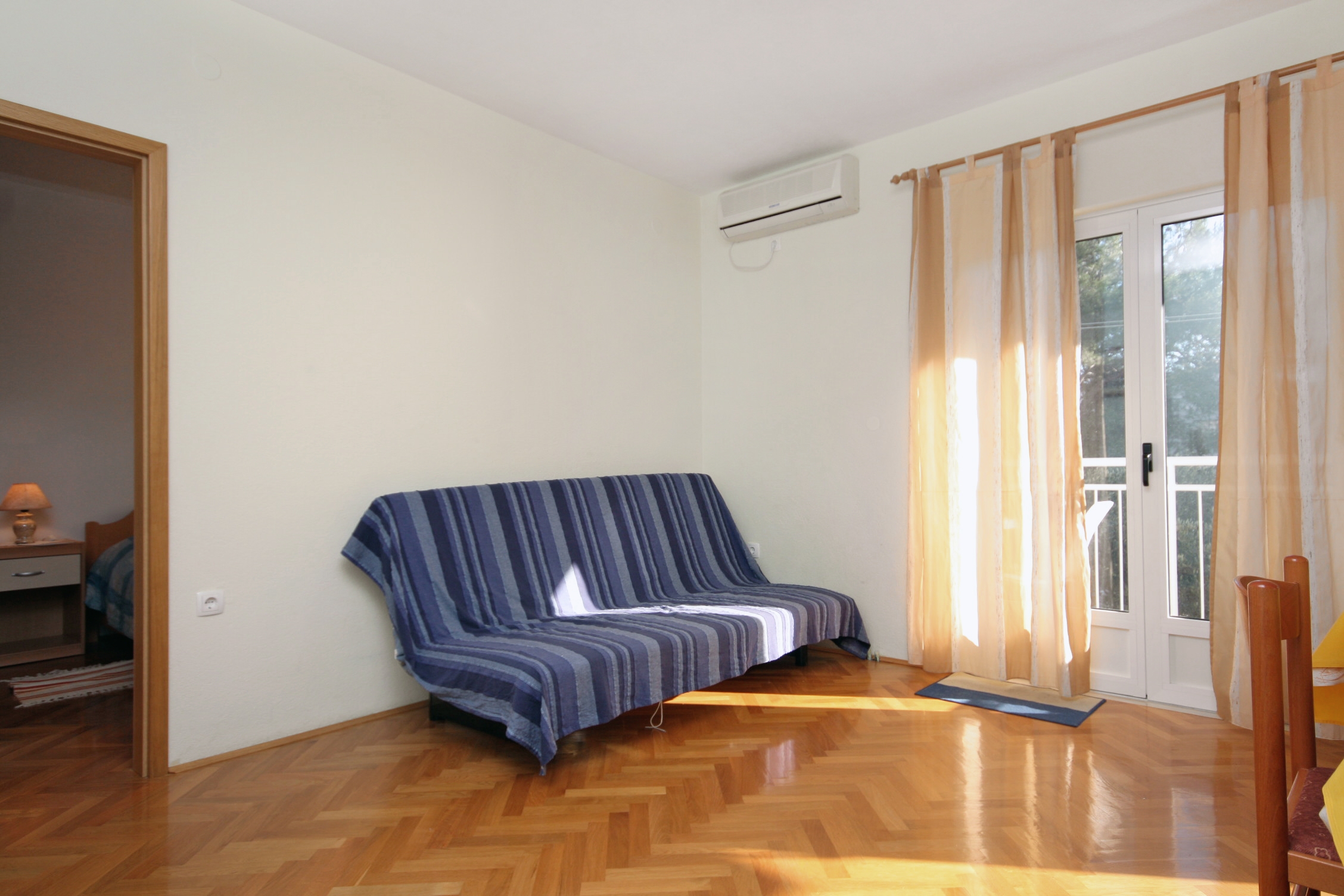 One bedroom apartment with balcony Slatine, Čiovo (A-5999-b)