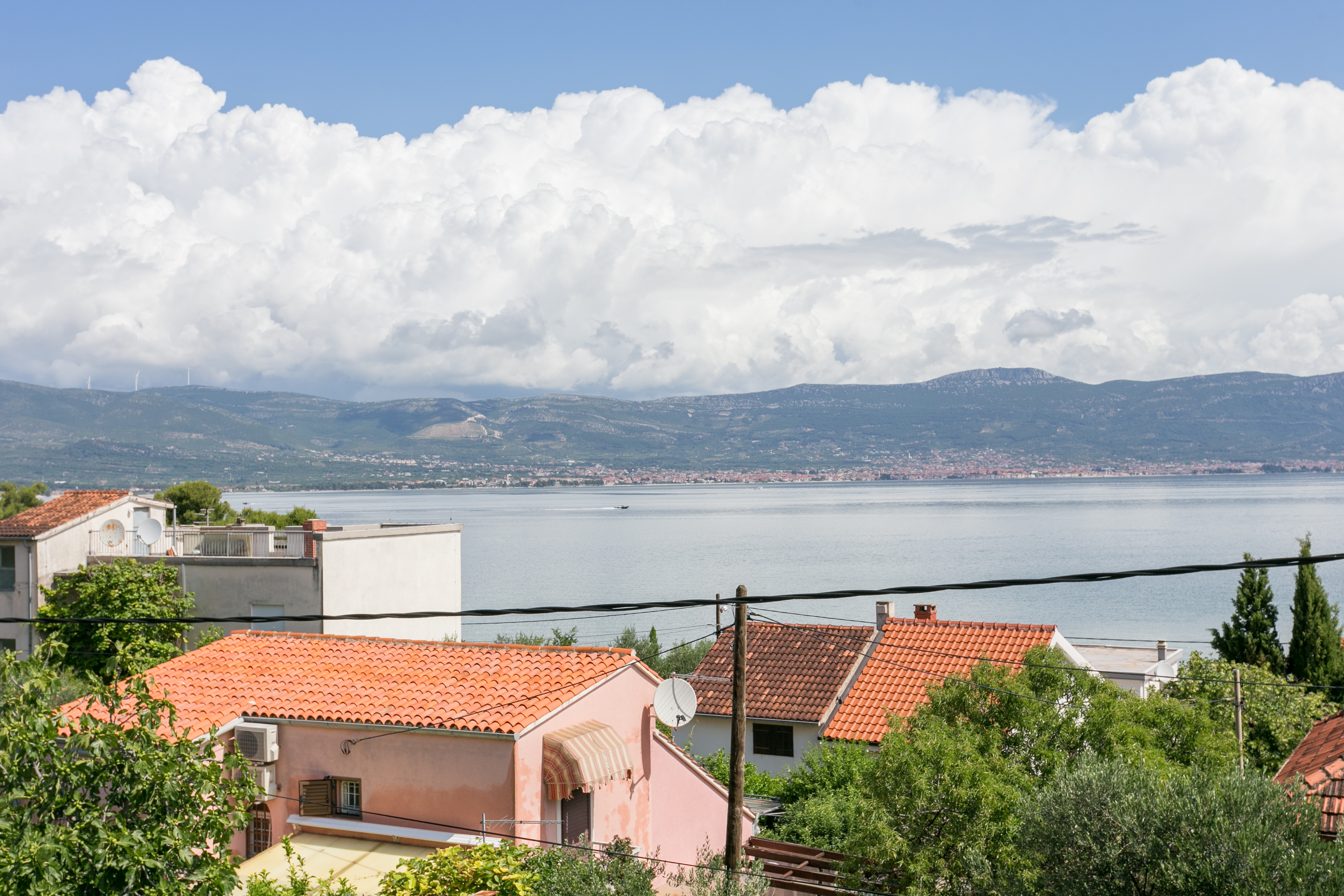 One bedroom apartment with balcony and sea view Slatine, Čiovo  A-b