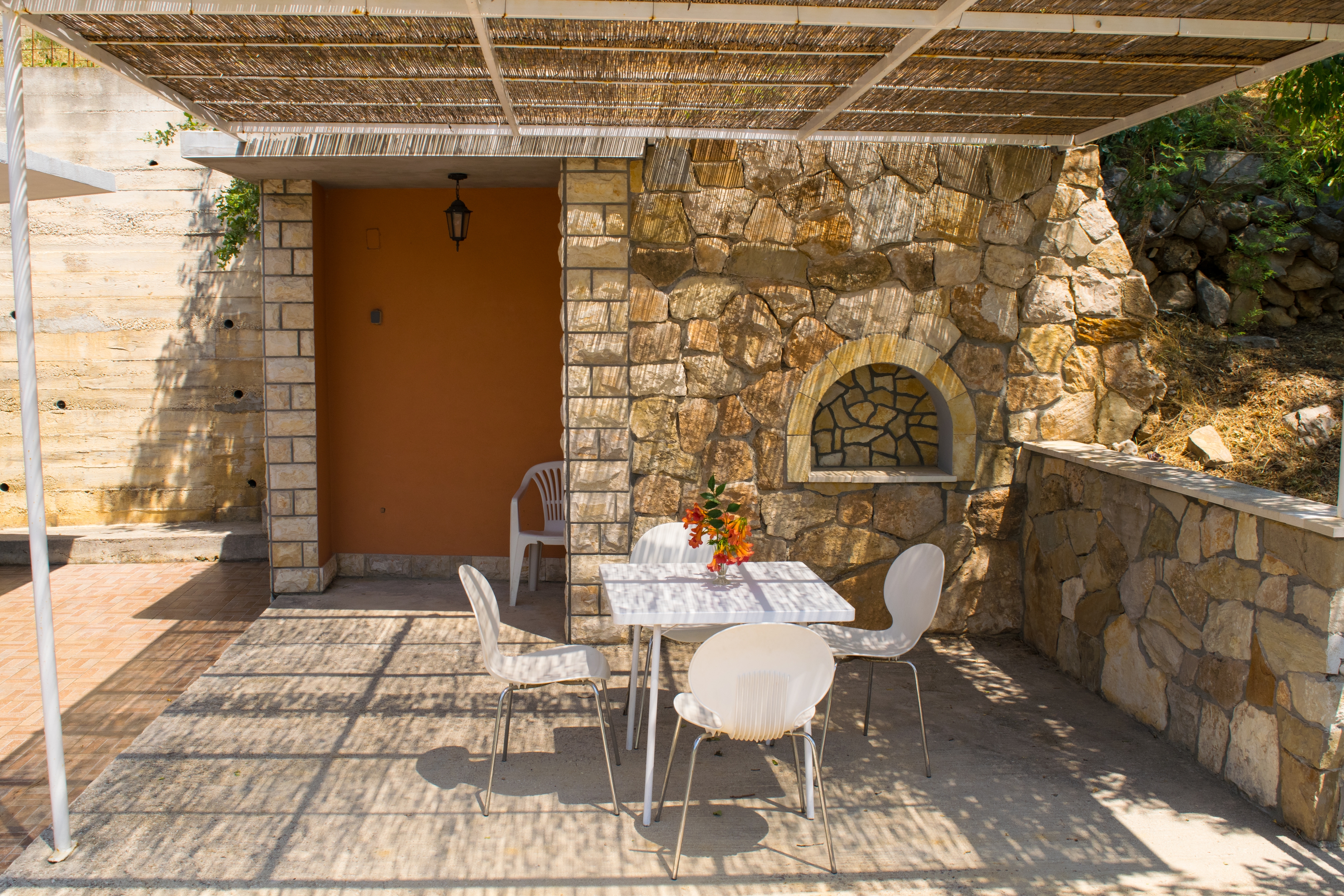 One bedroom apartment with terrace and sea view Lokva Rogoznica, Omiš (A-6005-b) One bedroom apartment with terrace and sea view Lokva Rogoznica, Omiš (A-6005-b)