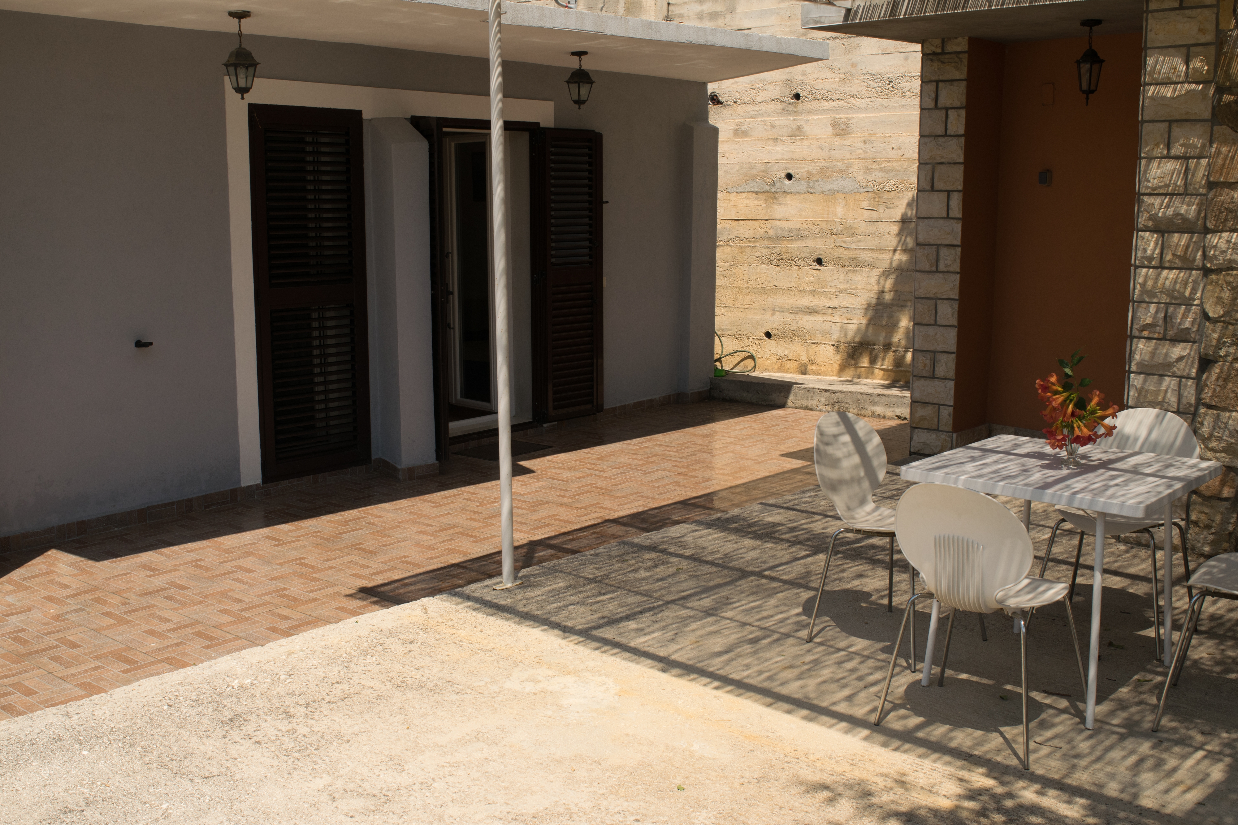 One bedroom apartment with terrace and sea view Lokva Rogoznica, Omiš  A-b